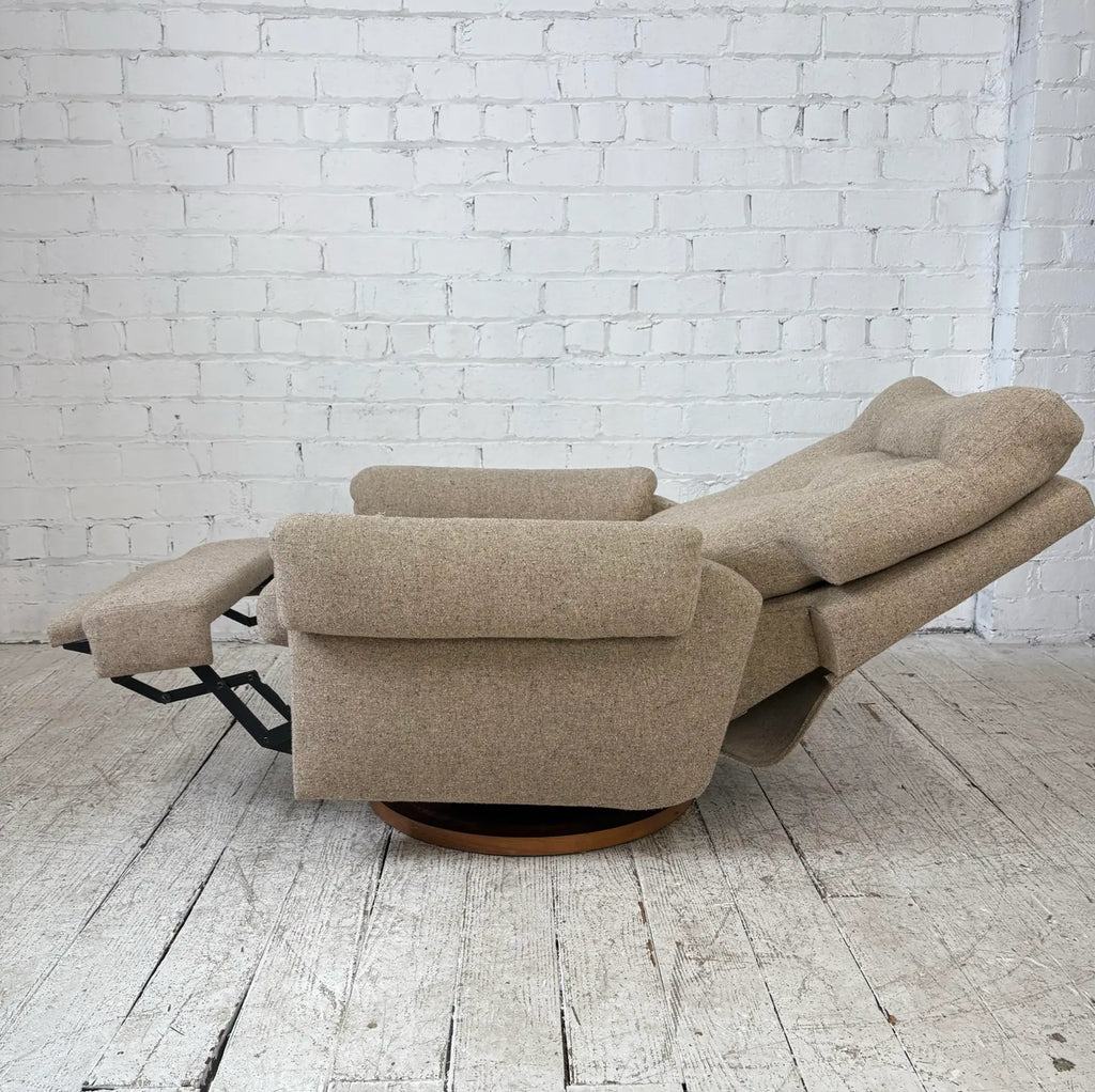 Milo Baughman for Thayer Coggin Reclining Lounge Chair