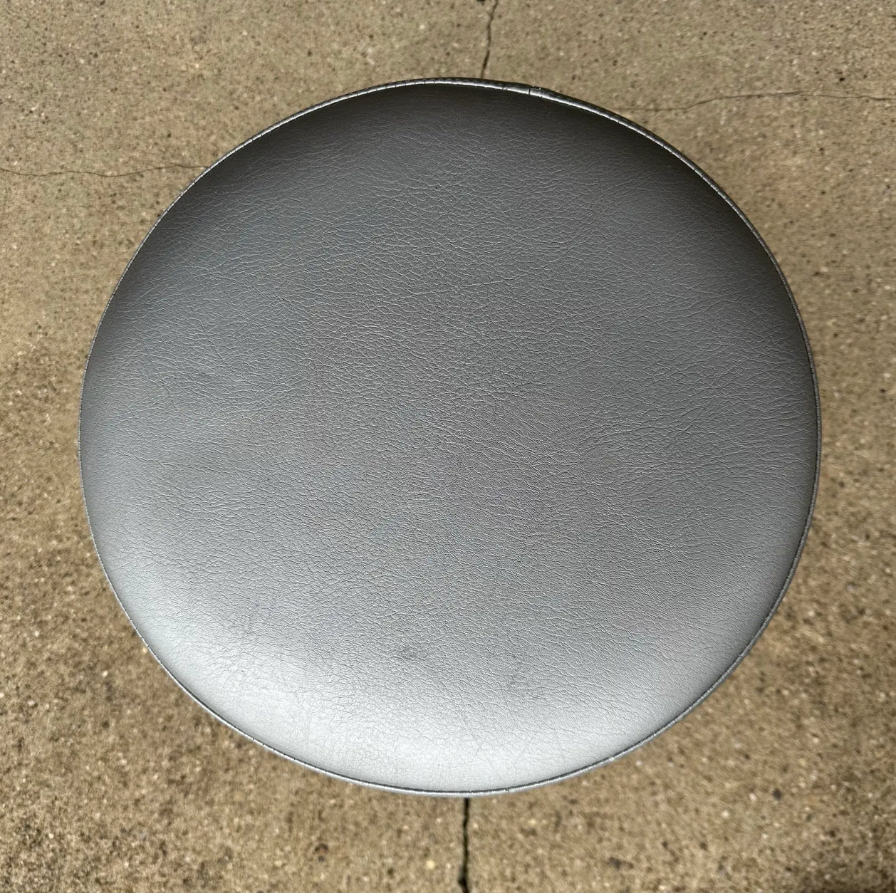 Brevete Cre Rossi Tulip Based Knoll-Style Stool