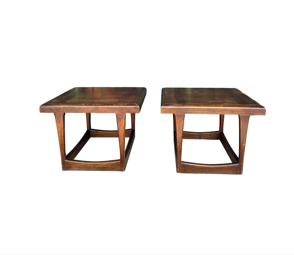Mid-Century Modern Pair of Walnut End Tables Lane Furniture