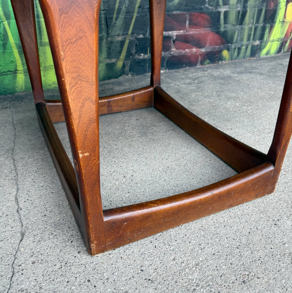 Mid-Century Modern Pair of Walnut End Tables Lane Furniture