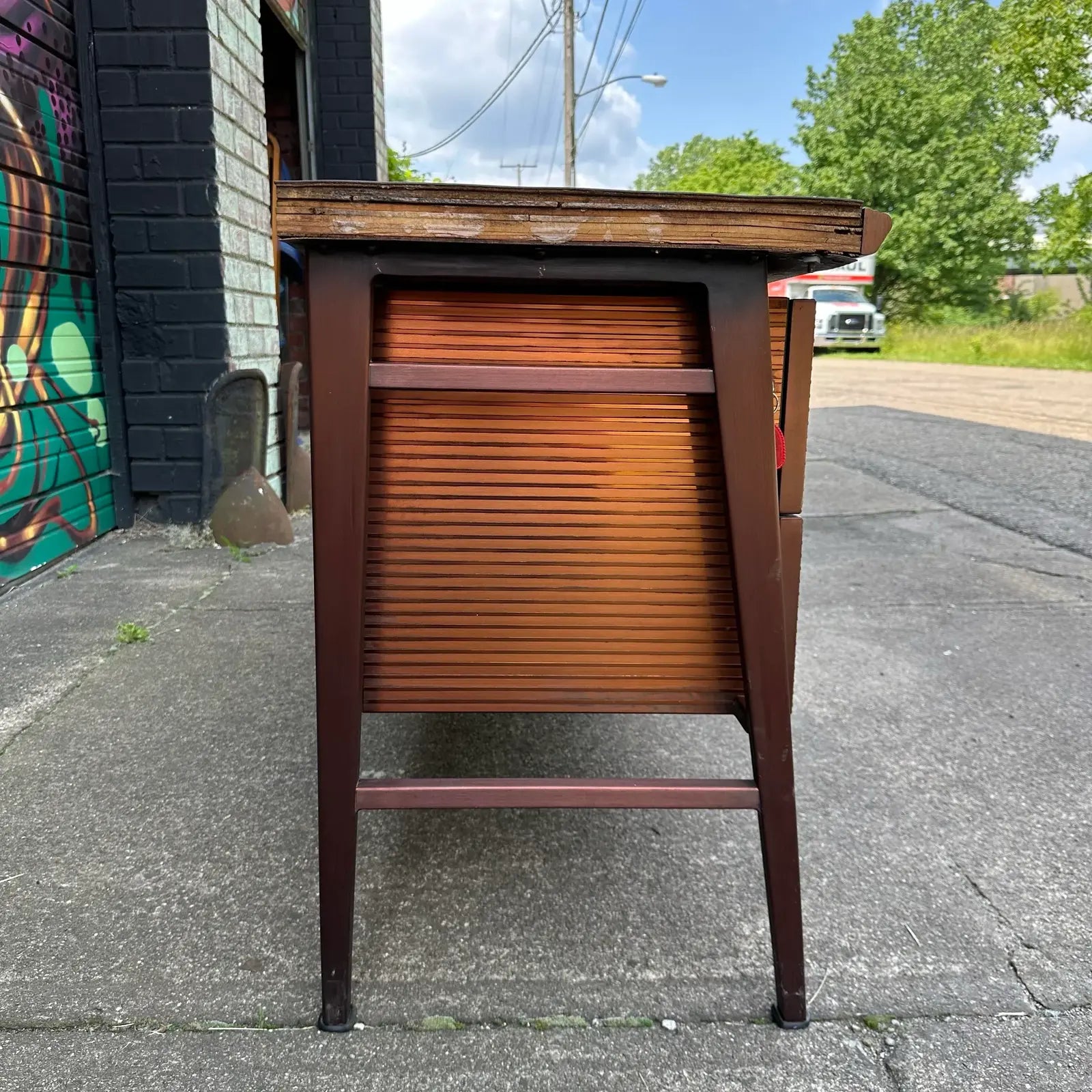 Alcoa/Reynolds/Gf Studios for Gordon Bumshaft Italic Credenza Mid-Century Modern Desk