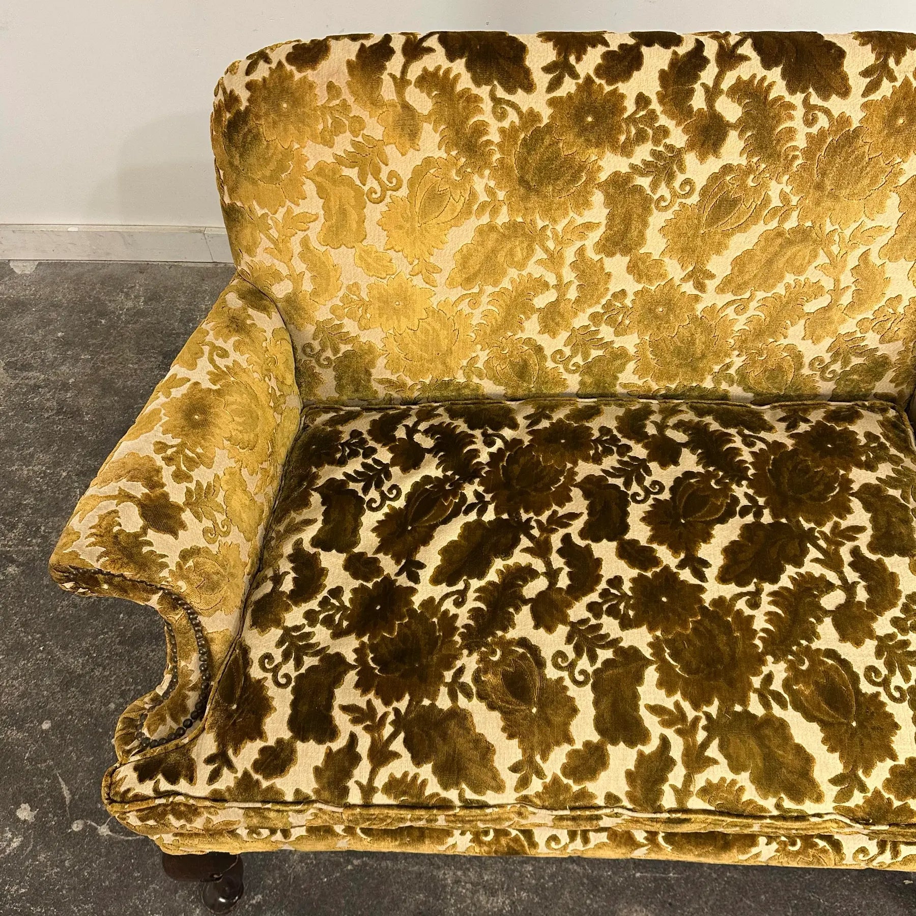 Antique Cut Velvet Queen Anne-Style Floral Settee