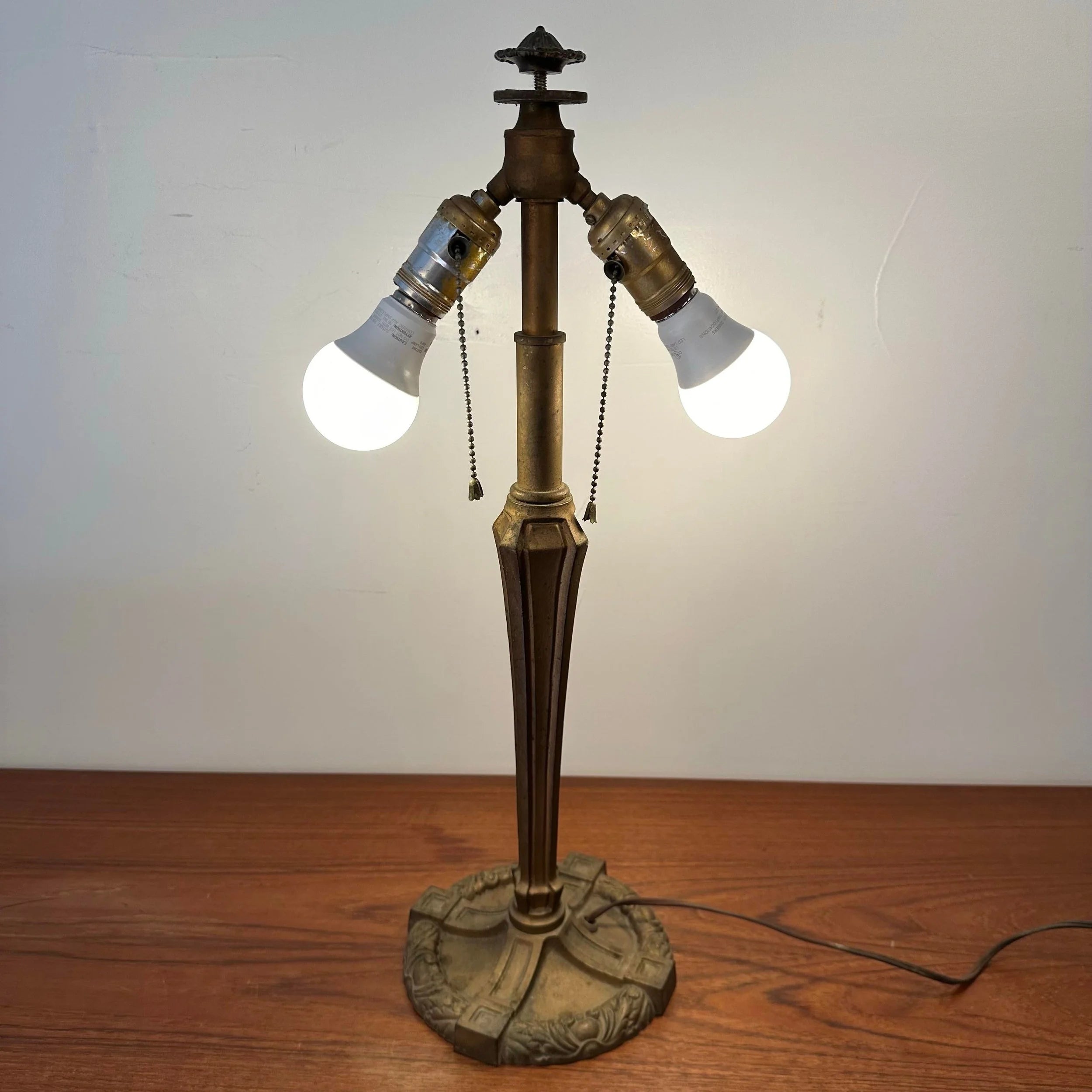 Antique Stained Glass Tiffany Style Table Lamp
