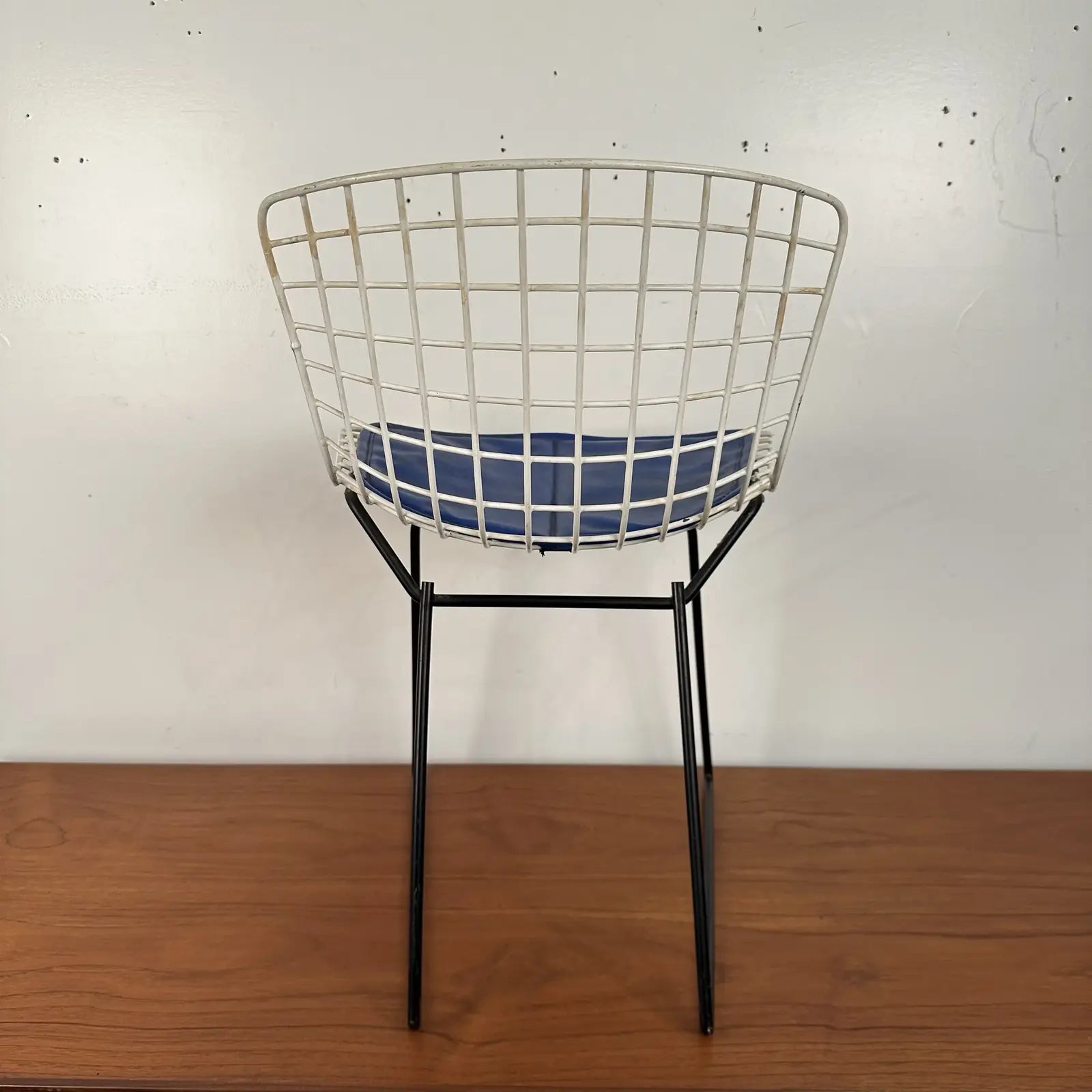 Black and White Knoll Bertoia Children’s Wire Chair