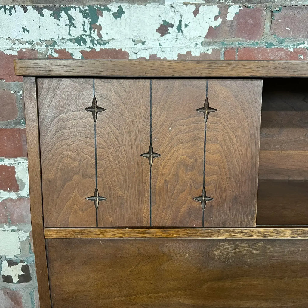 Boyhill Saga Full Size Headboard