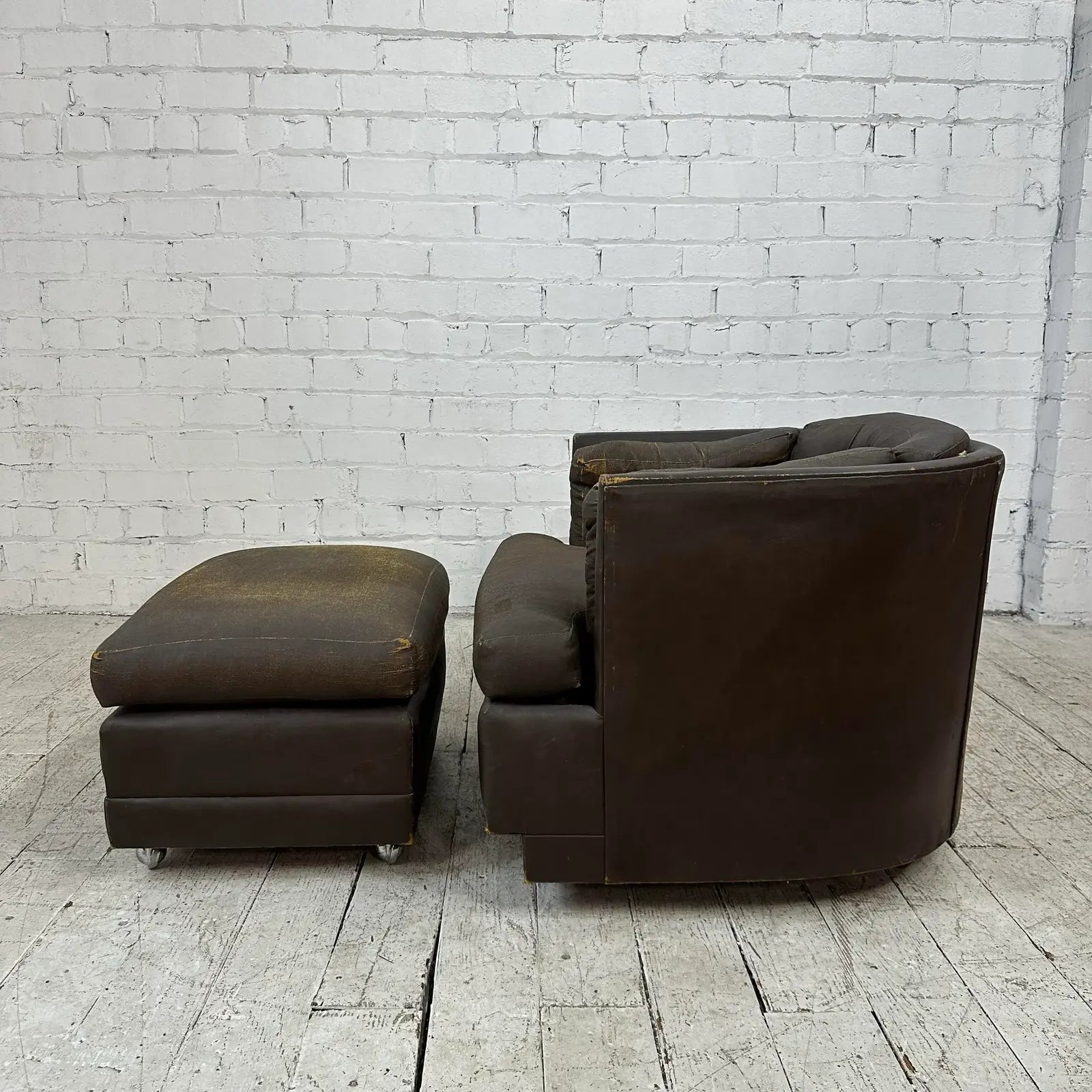 Brown Vinyl Lounge Chair With Ottoman Milo Baughman Style