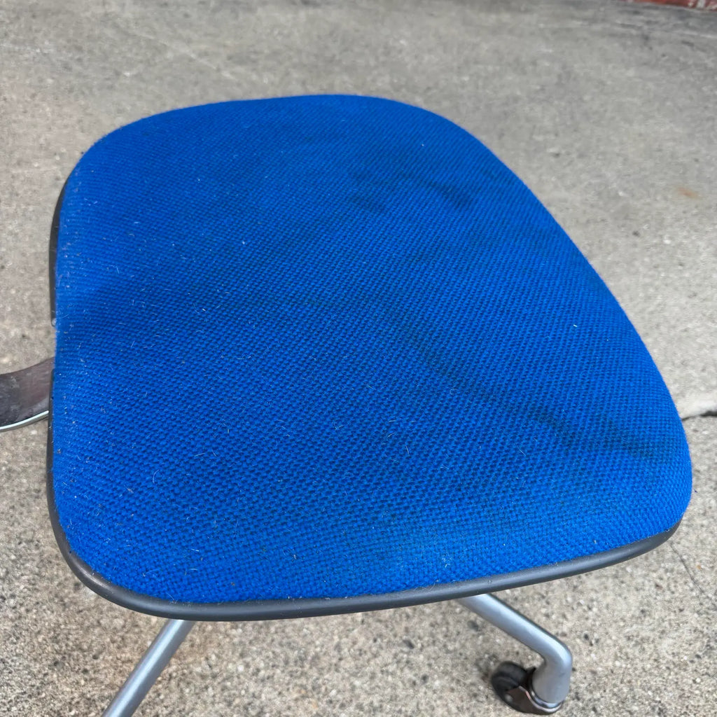 Charles and Ray Eames Aluminum Group Secretarial Chair for Herman Miller