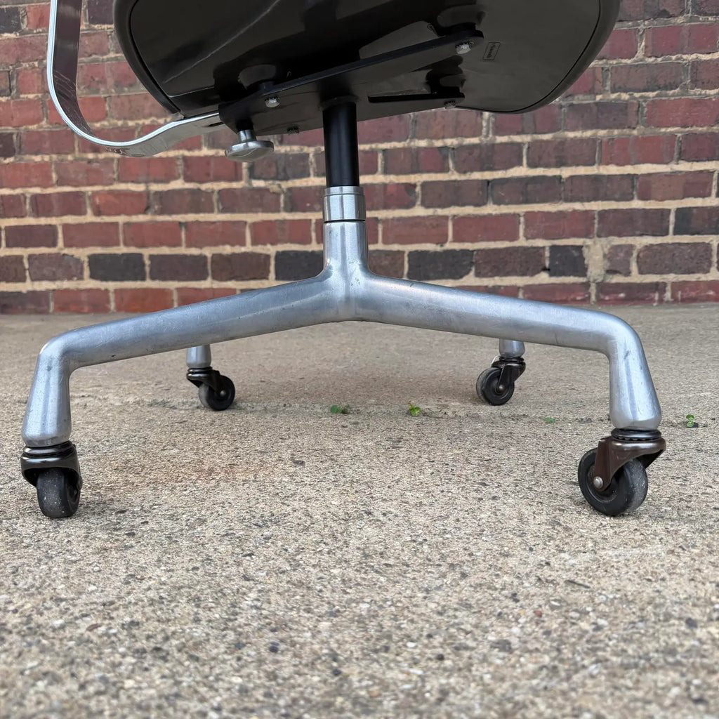 Charles and Ray Eames Aluminum Group Secretarial Chair for Herman Miller