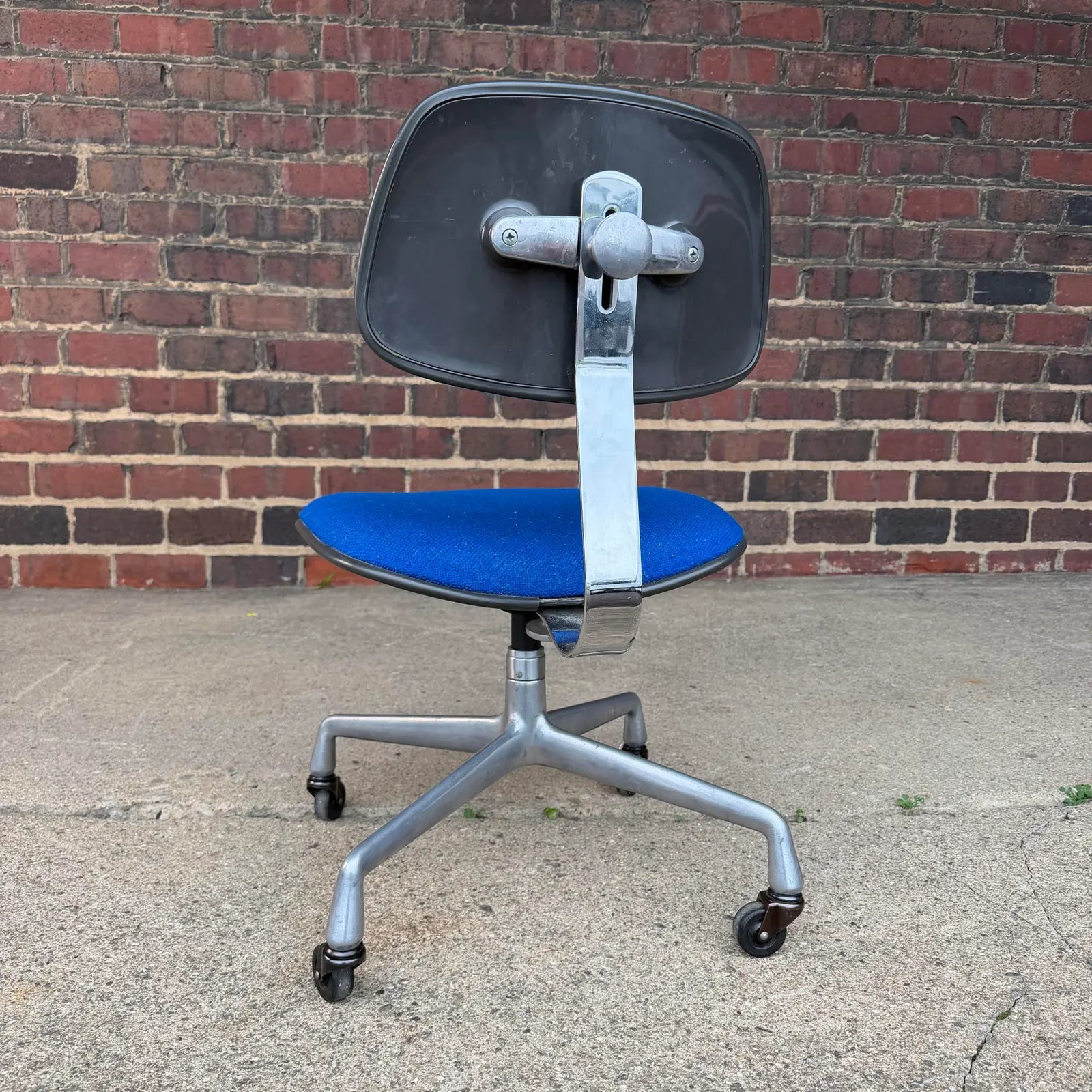 Charles and Ray Eames Aluminum Group Secretarial Chair for Herman Miller