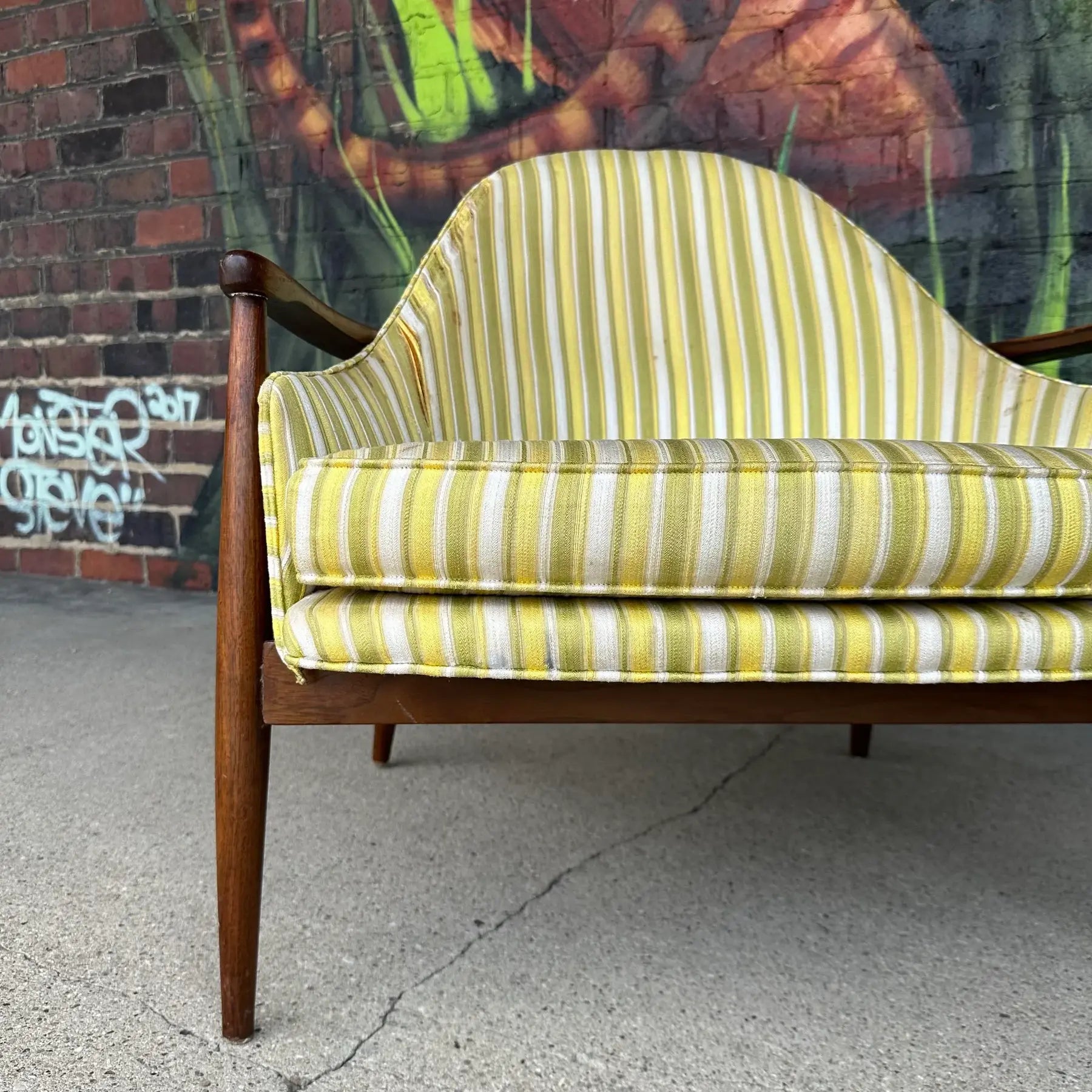 Danish-Style Bentwood Walnut Lounge Chair Looks Like Kodawood