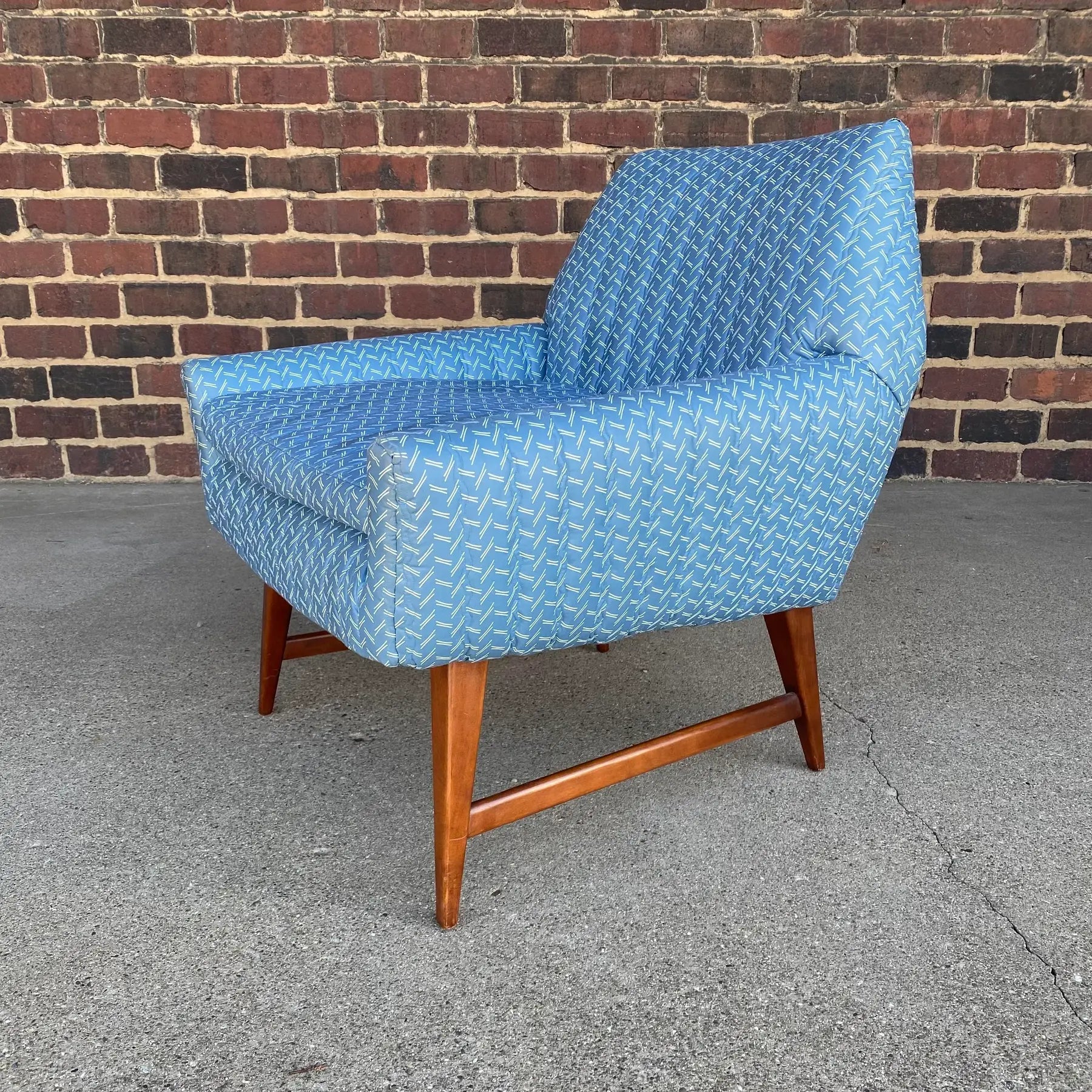 Decently Uncommon Midcentury Selig Danish Modern Chair Often Attributed to Jen’s Risom