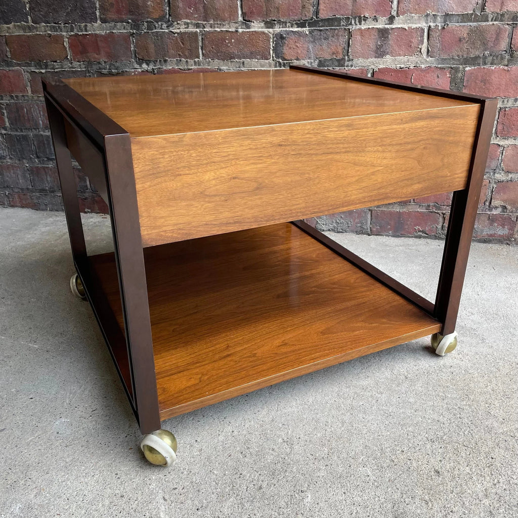 Dunbar End Table on Casters Side Table Rosewood Pull