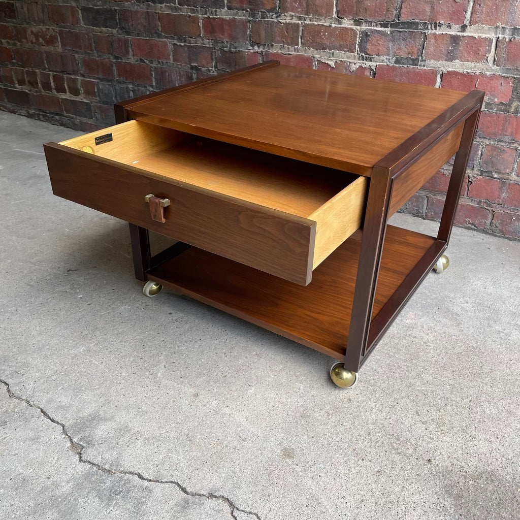 Dunbar End Table on Casters Side Table Rosewood Pull