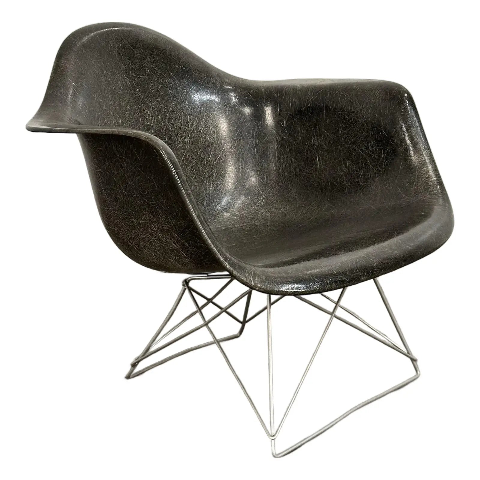 Eames for Herman Miller Fiberglass Lar Lounge Chair With Cat’s Cradle Base