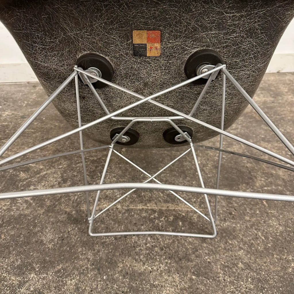 Eames for Herman Miller Fiberglass Lar Lounge Chair With Cat’s Cradle Base