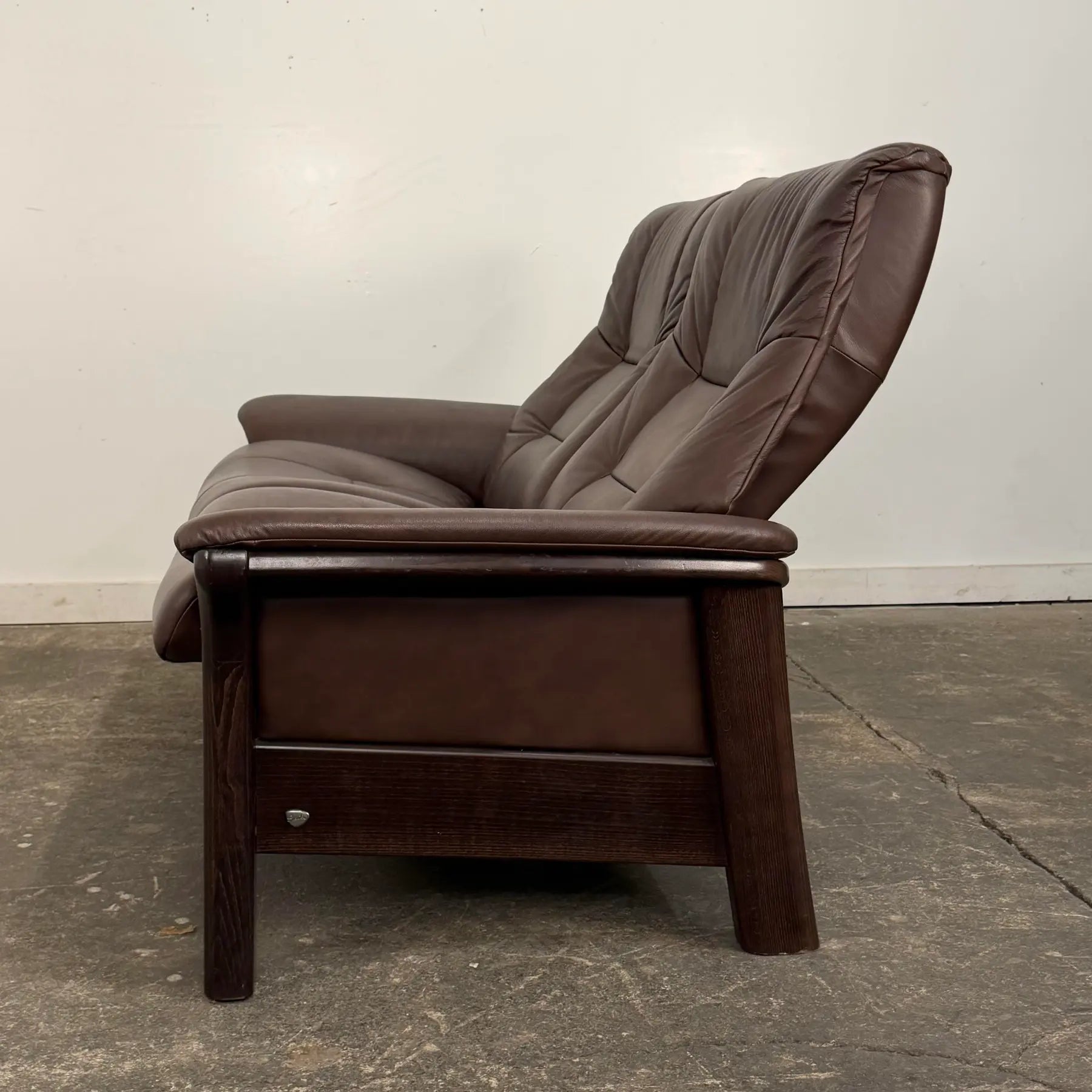 Ekornes Stressless Buckingham High-Back Two-Seater Reclining Loveseat