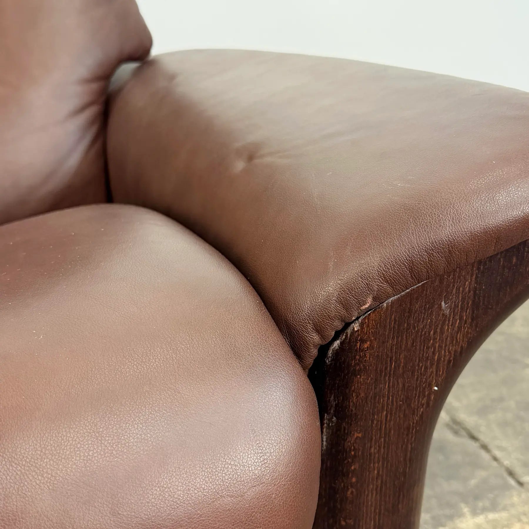 Ekornes Stressless Buckingham High-Back Two-Seater Reclining Loveseat