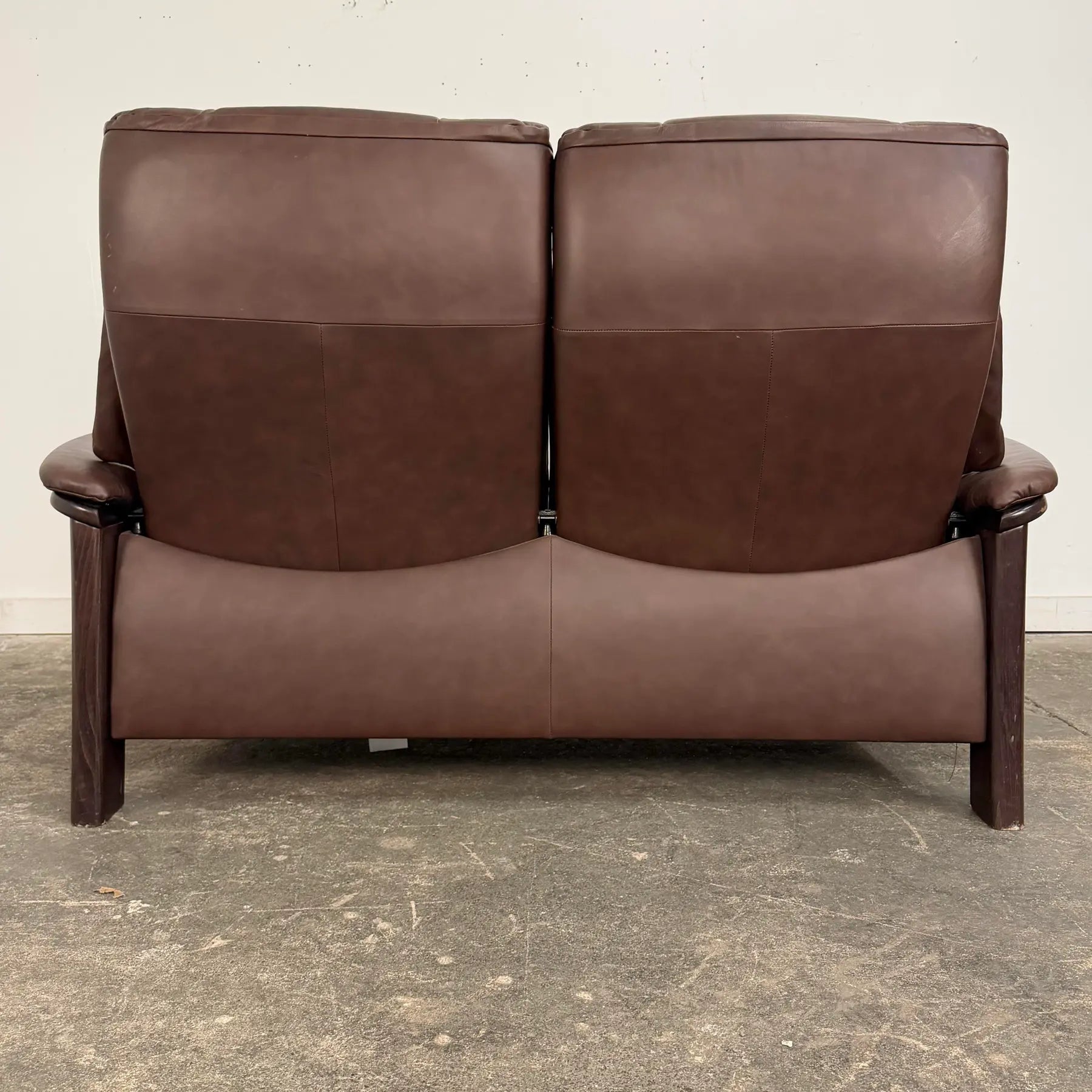 Ekornes Stressless Buckingham High-Back Two-Seater Reclining Loveseat