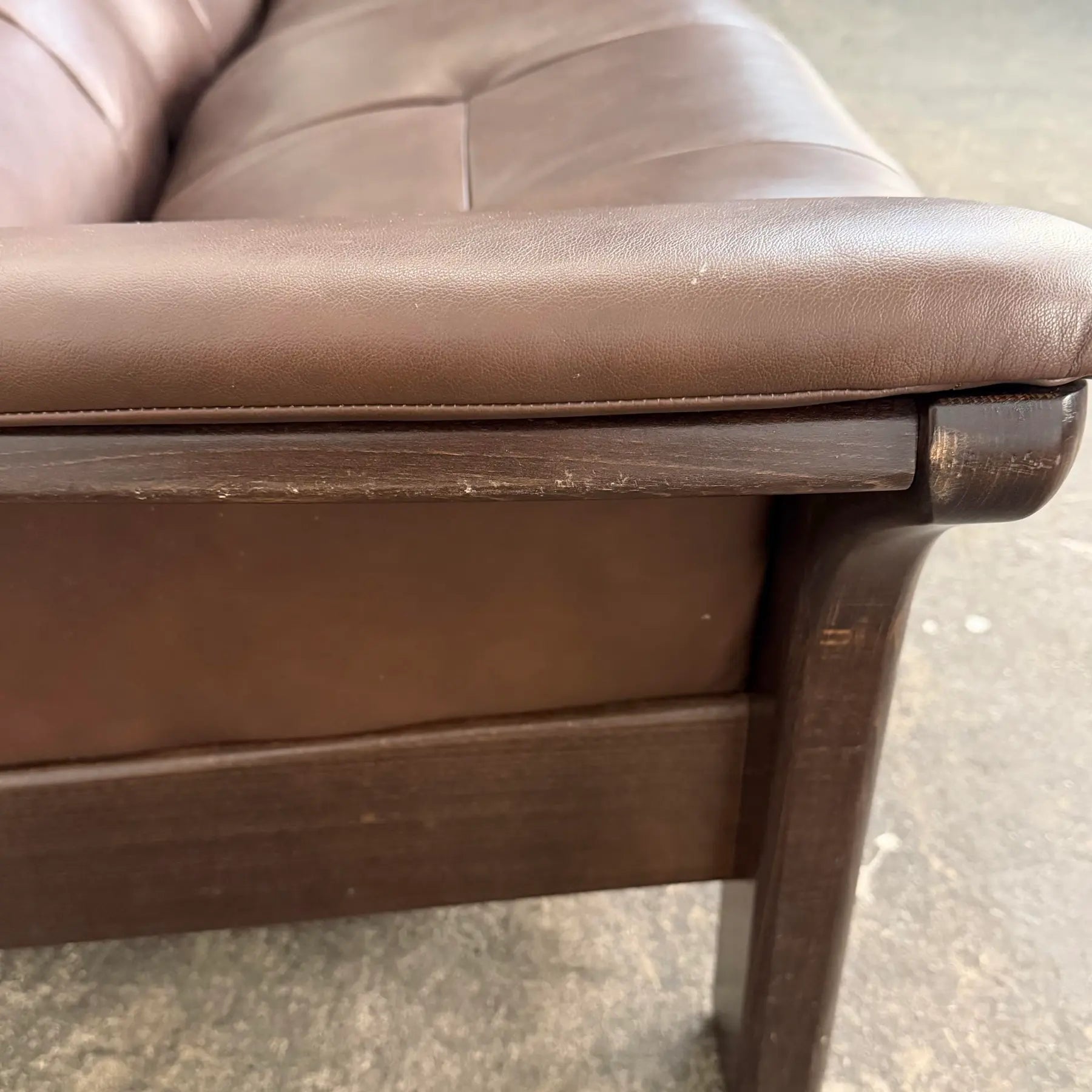 Ekornes Stressless Buckingham High-Back Two-Seater Reclining Loveseat