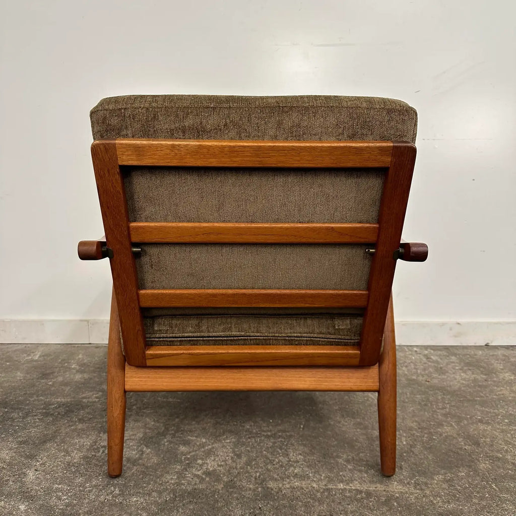 Hans Wegner Ge-270 Lounge Chair by Getama