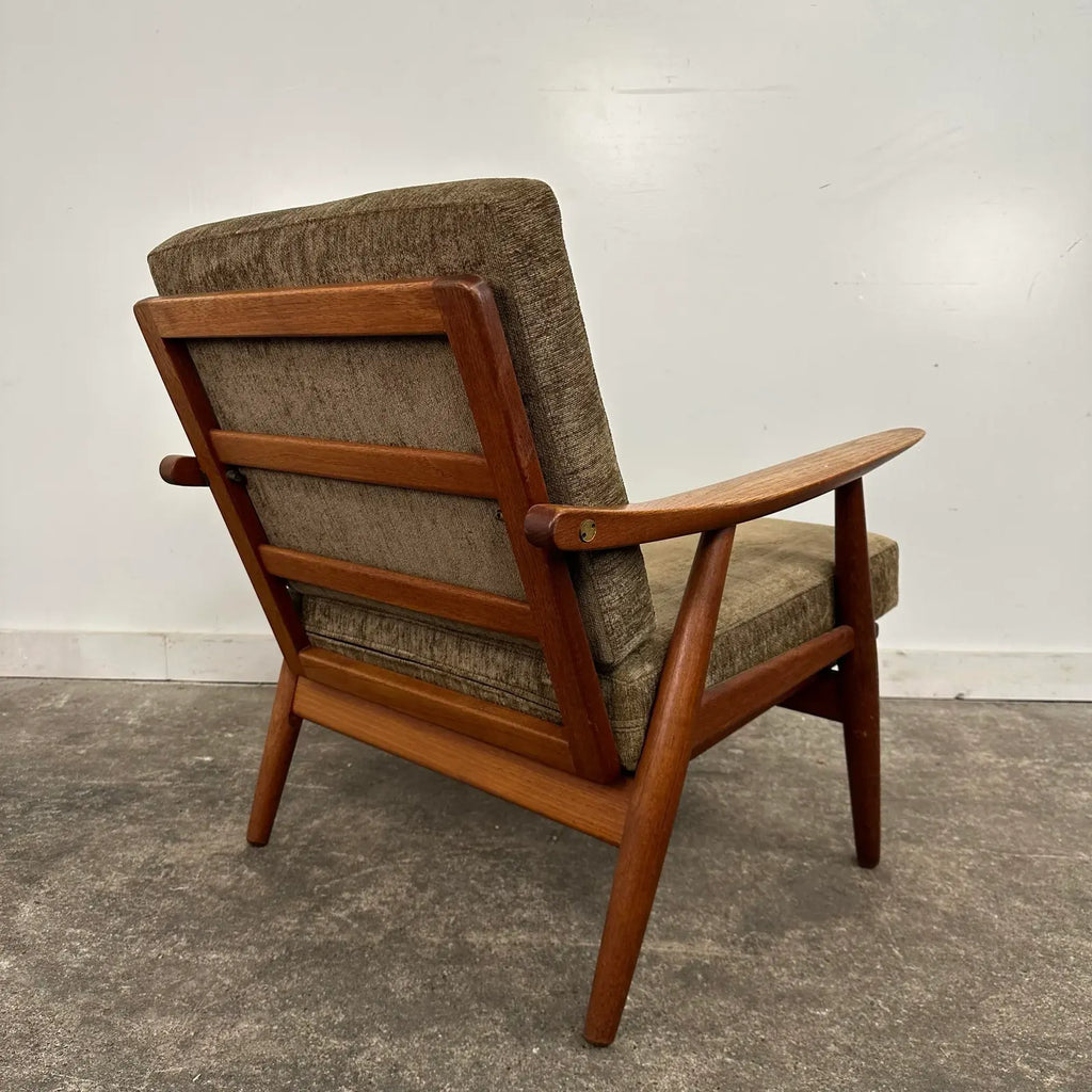 Hans Wegner Ge-270 Lounge Chair by Getama