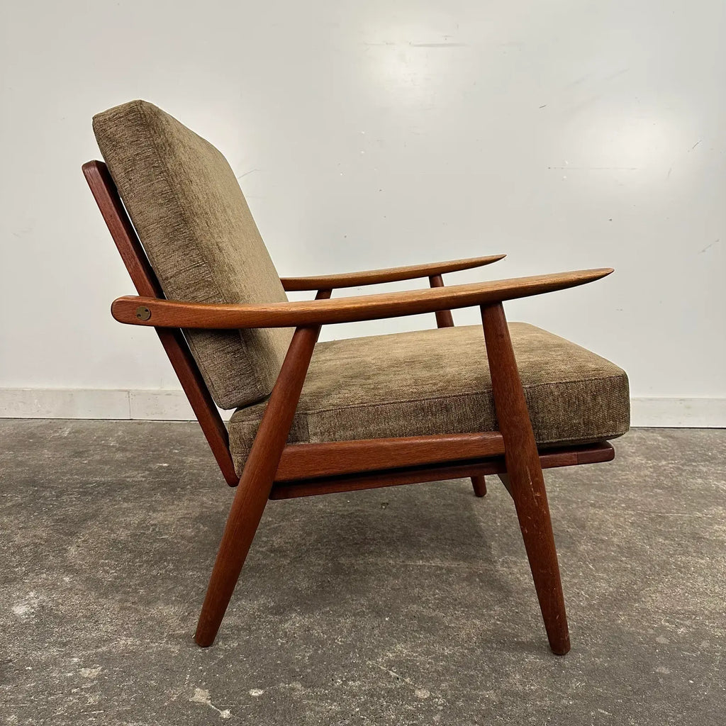 Hans Wegner Ge-270 Lounge Chair by Getama