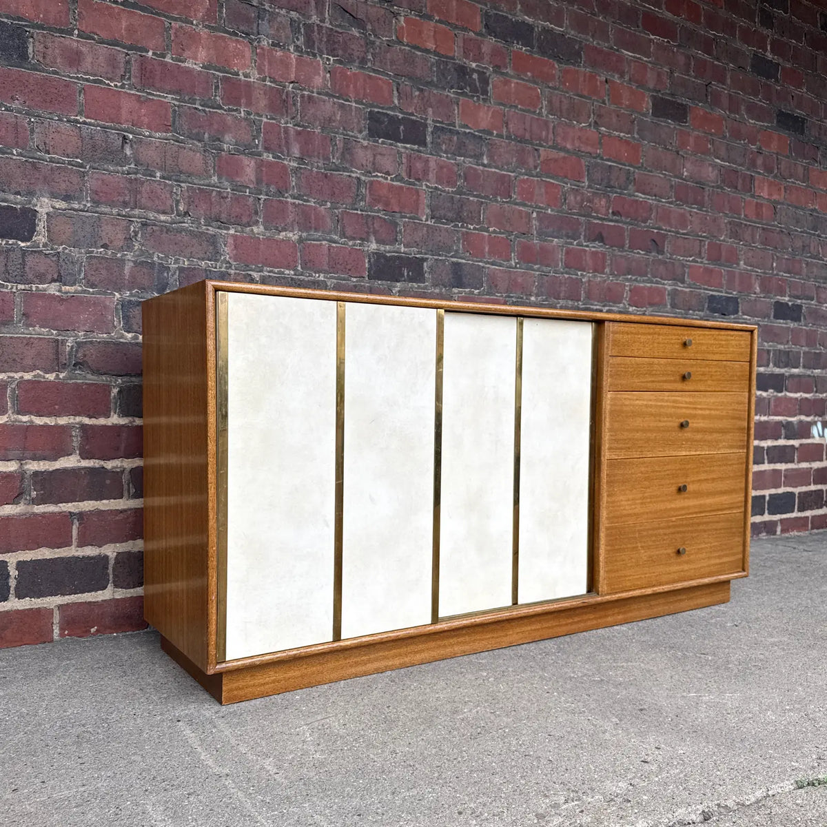 Harvey Probber Mid-Century Modern Credenza or Dresser