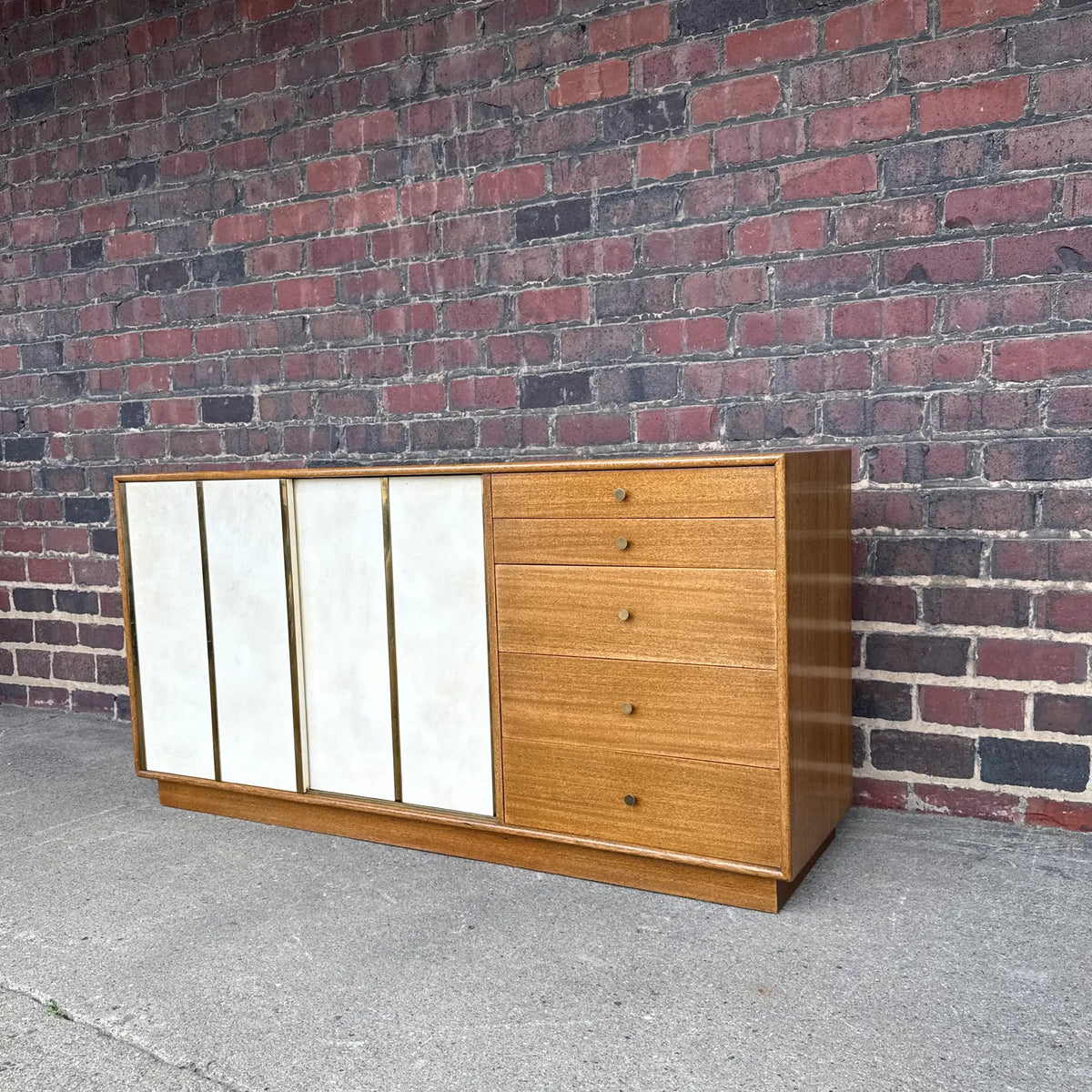 Harvey Probber Mid-Century Modern Credenza or Dresser