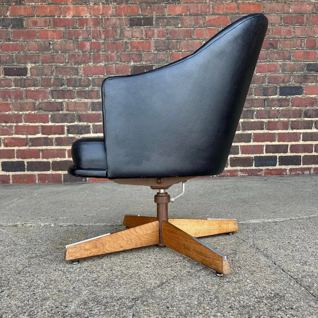 Harvey Probber Swivel Club Chair on Walnut Base