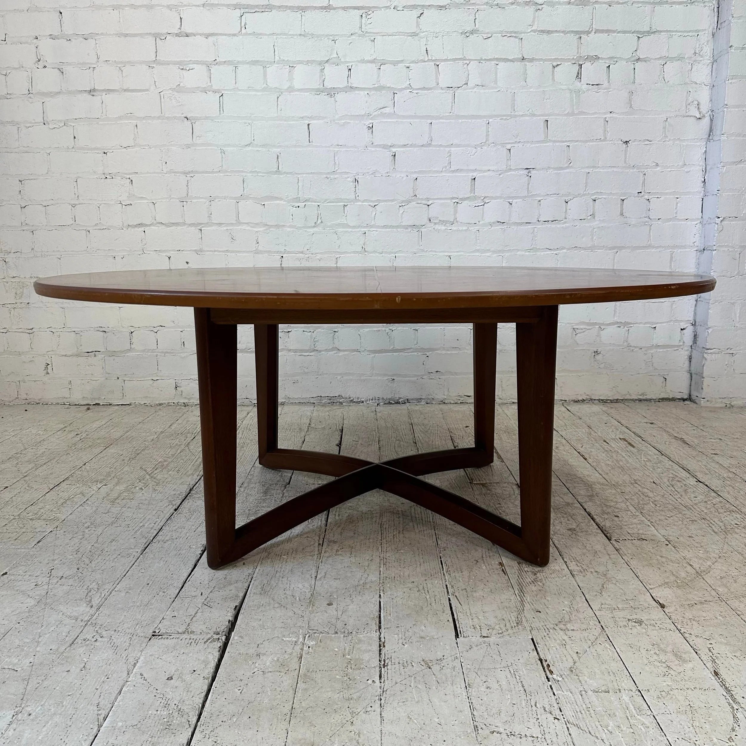 Henredon Game Table With Spider Web Grain Pattern on Top