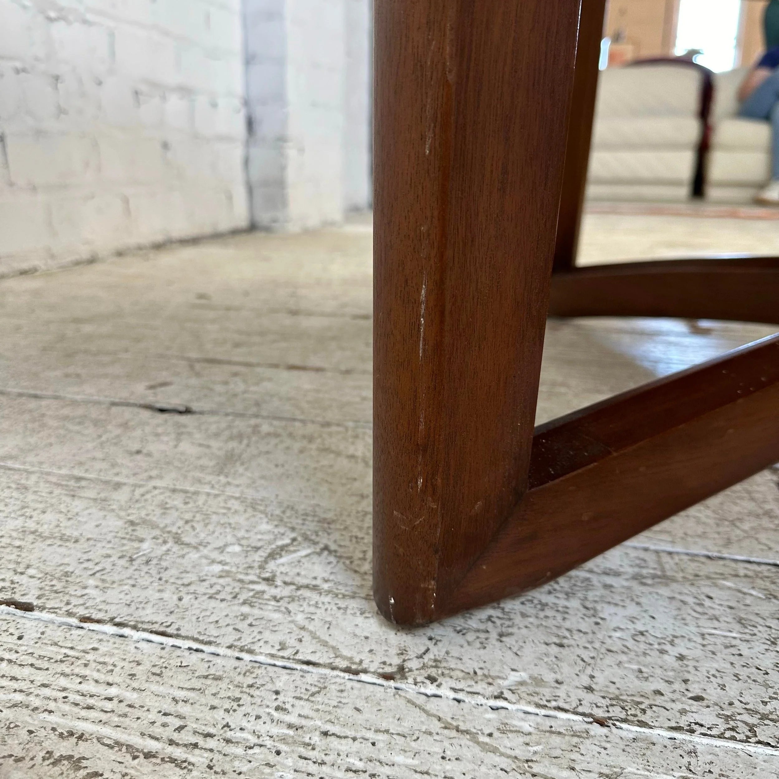 Henredon Game Table With Spider Web Grain Pattern on Top