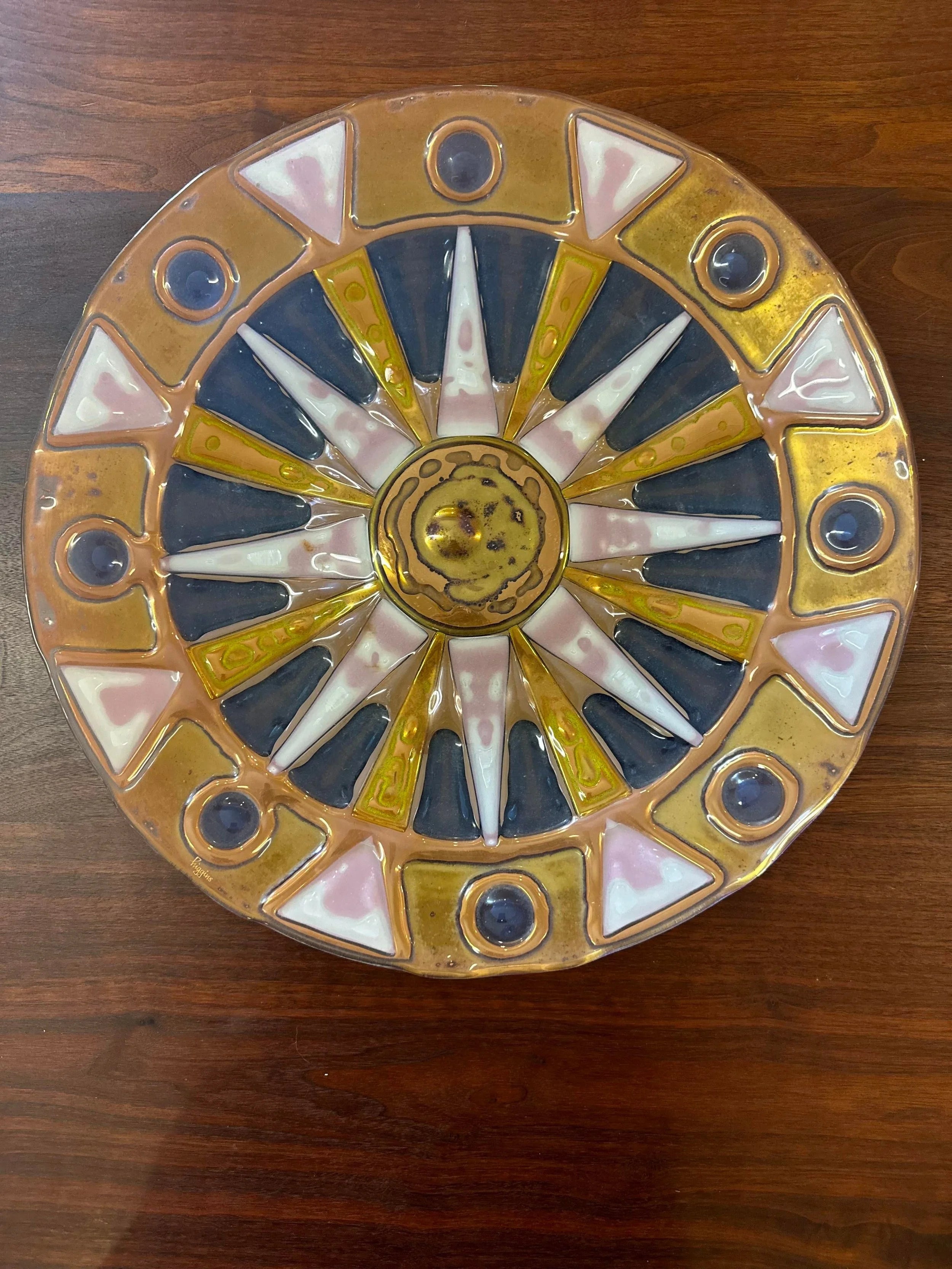 Higgins Glass Charger Plate With Gold
