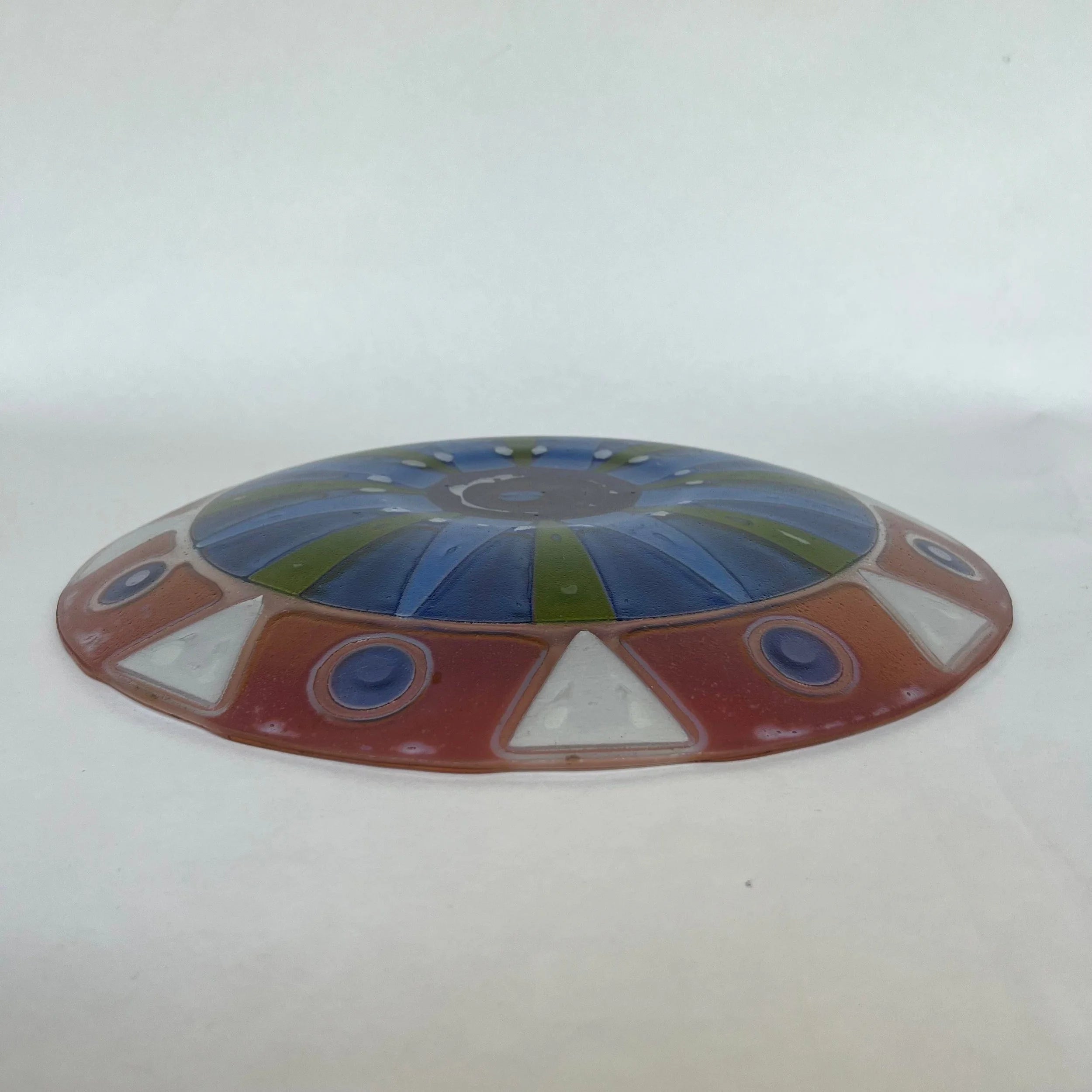 Higgins Glass Charger Plate With Gold