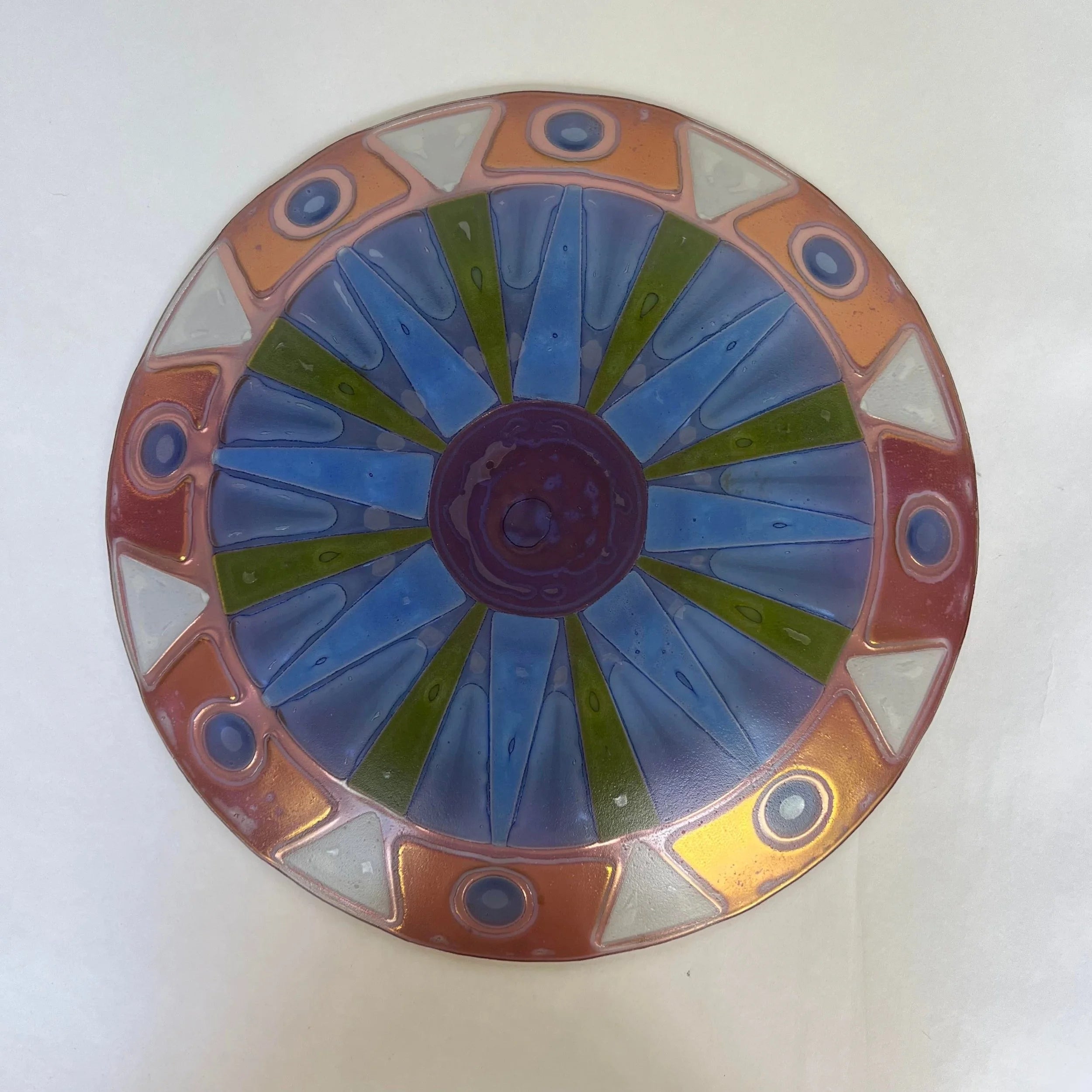 Higgins Glass Charger Plate With Gold