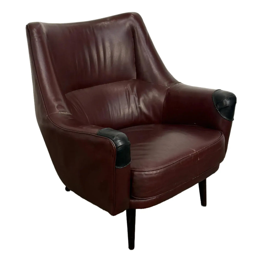 Ib Kofod-Larsen Lounge Chair With Rosewood Legs