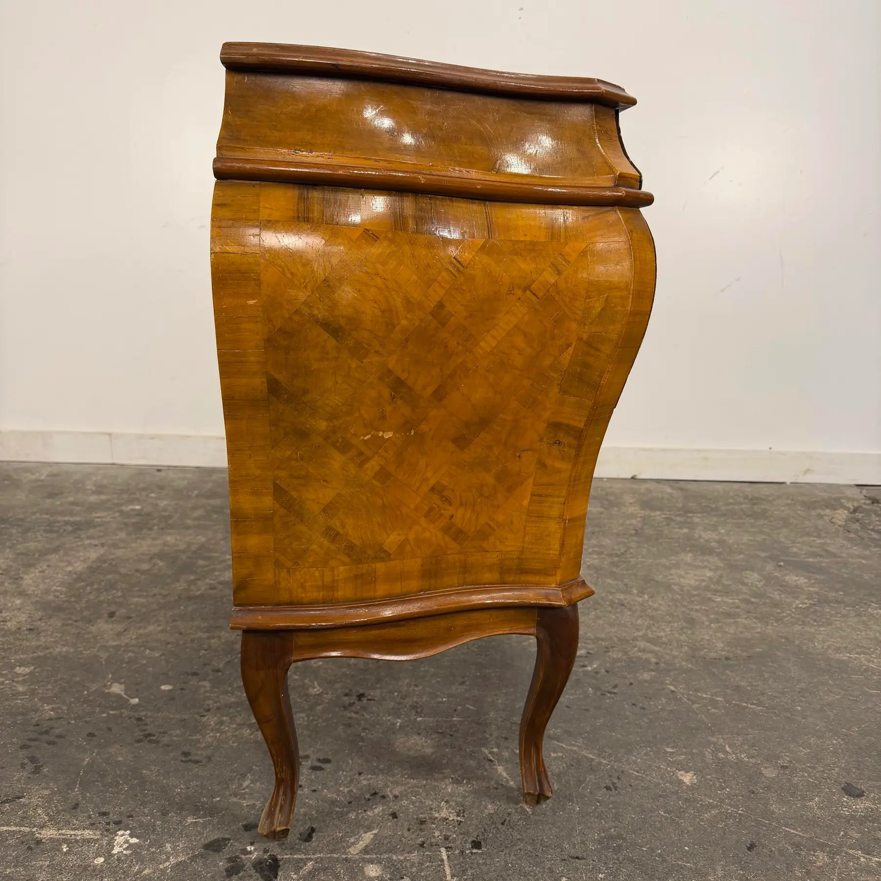 Italian Parquet Burl Wood Bombe Style Chest of Drawers