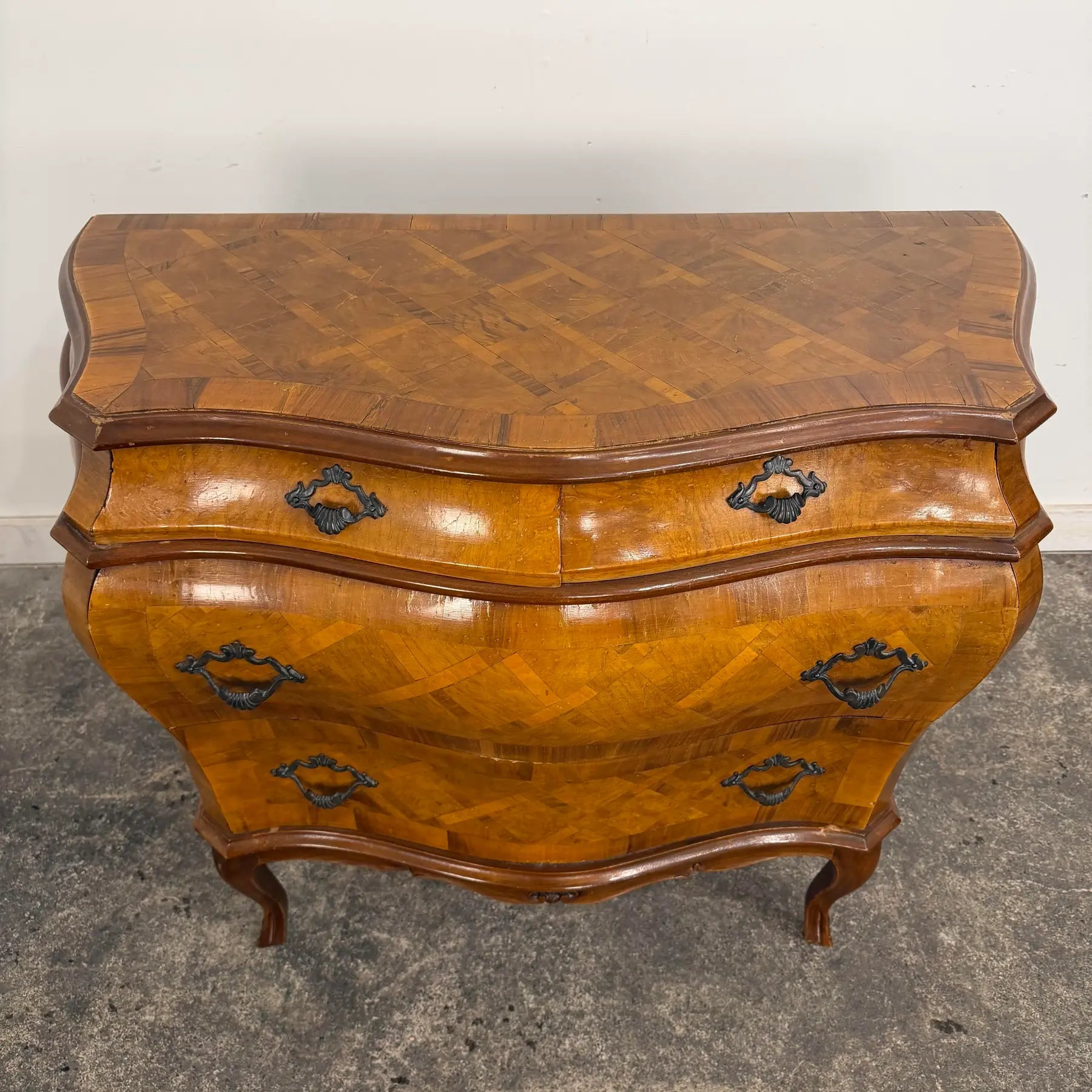 Italian Parquet Burl Wood Bombe Style Chest of Drawers