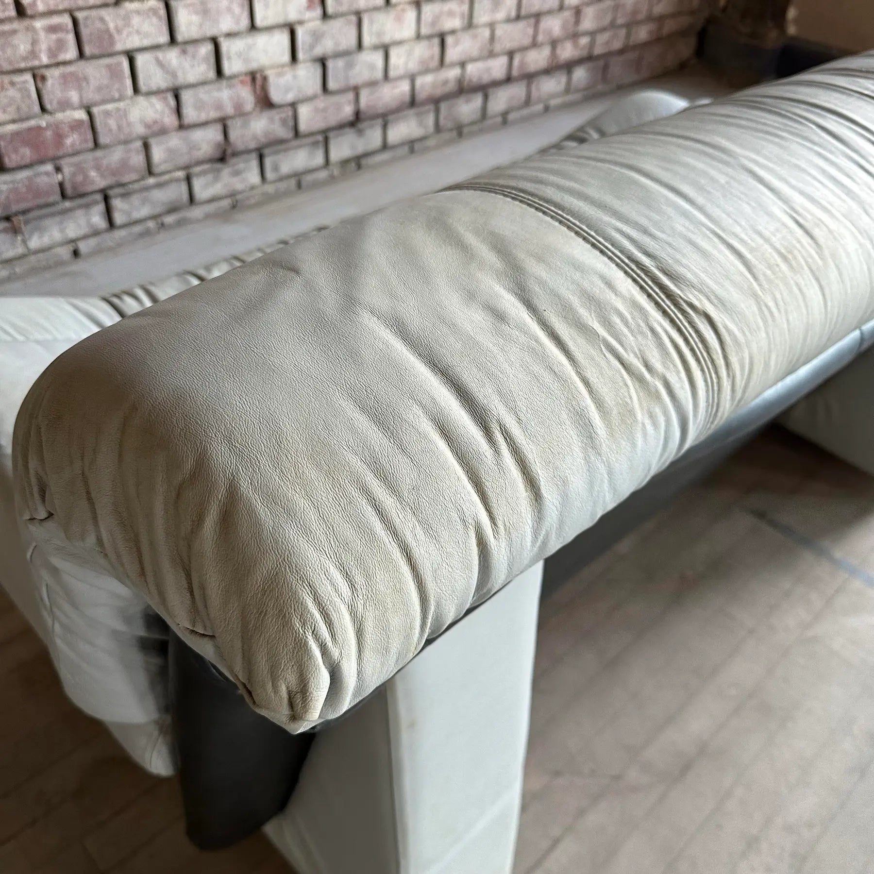 Italian Postmodern Loveseat by Nicolletti Salotti