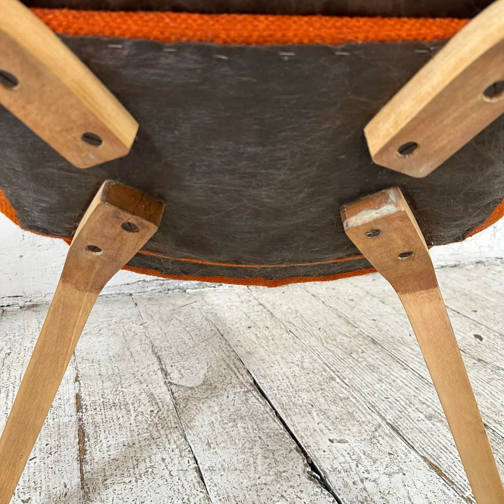 Knoll Saaranin Executive Arm Chair With Bentwood Legs