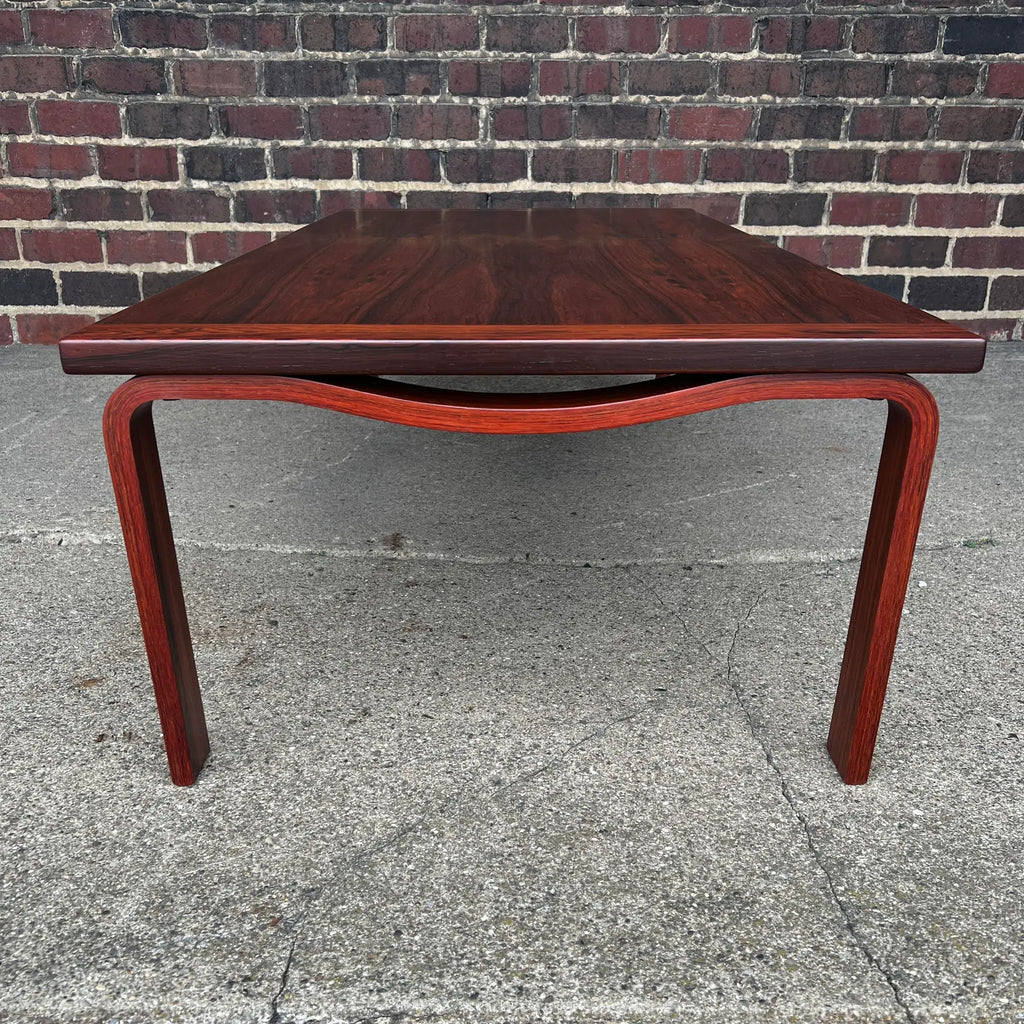 Large Mid-Century Modern Rosewood Coffee Table by Westnofa Bentwood Legs