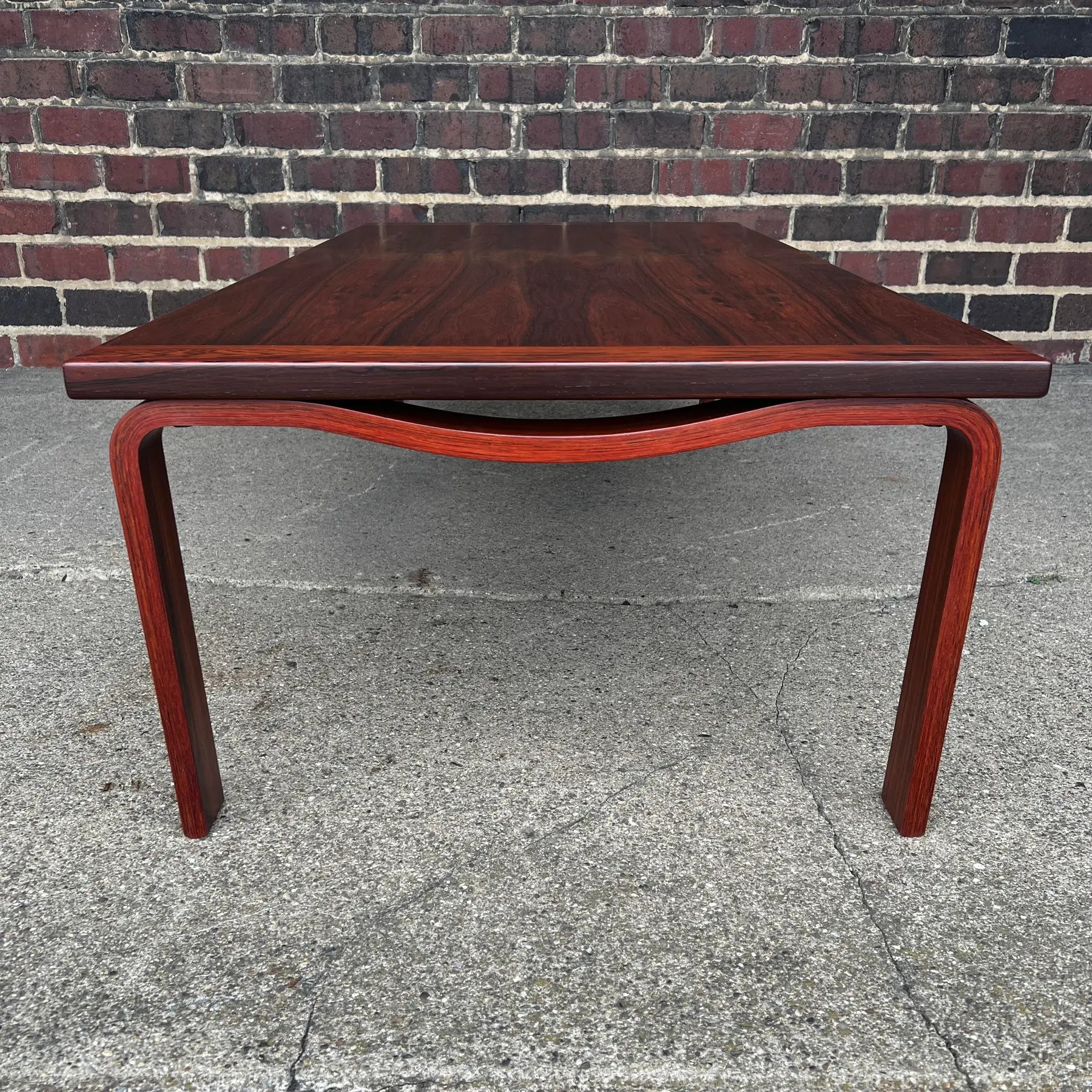 Large Mid-Century Modern Rosewood Coffee Table by Westnofa Bentwood Legs
