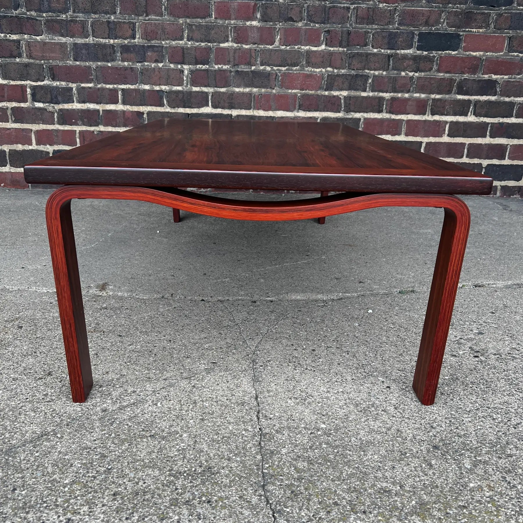 Large Mid-Century Modern Rosewood Coffee Table by Westnofa Bentwood Legs