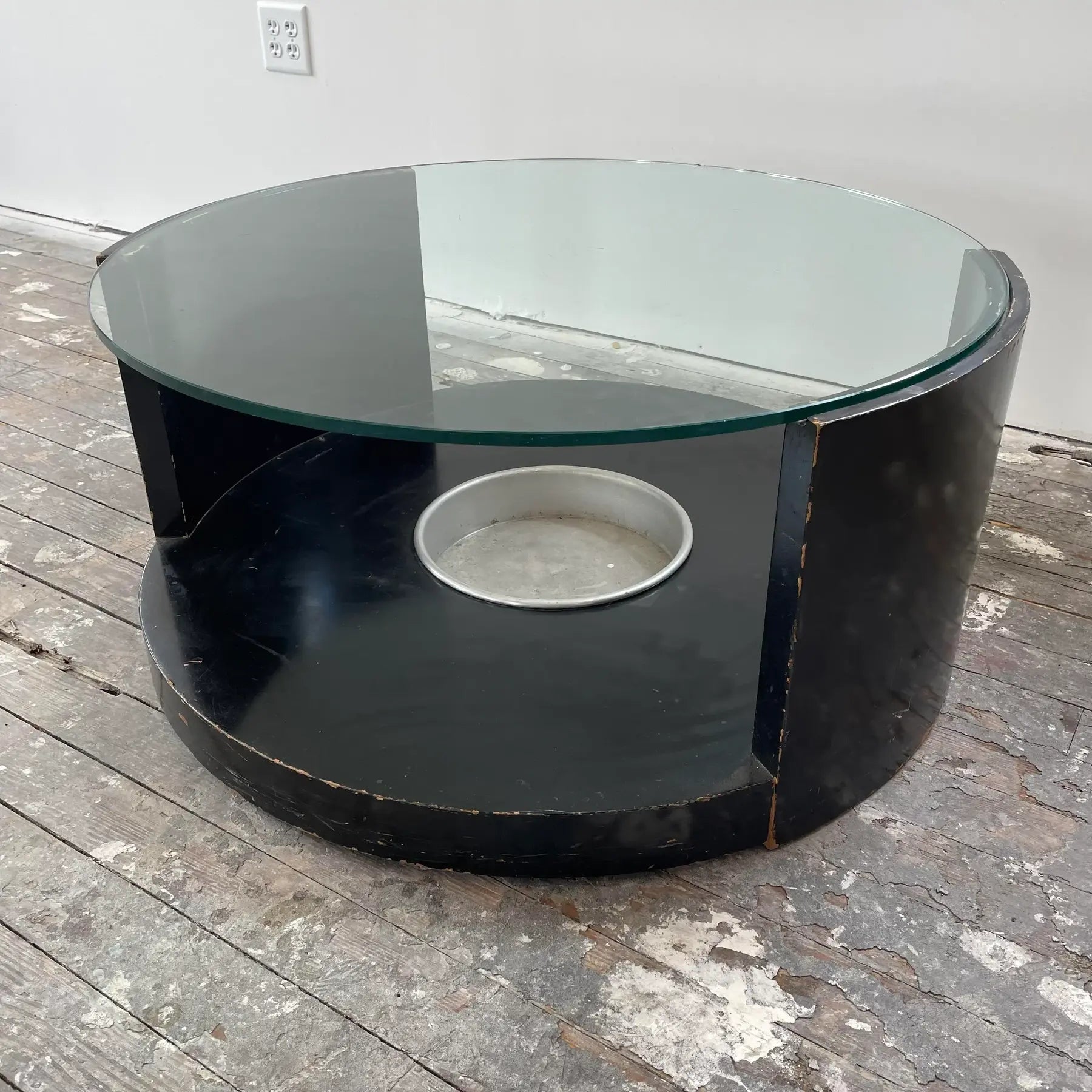 Mid 20th Century Circle Coffee Table