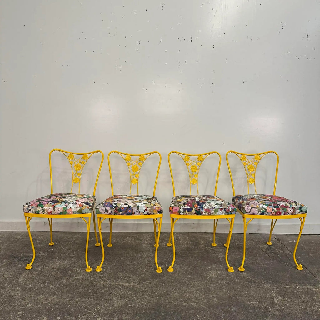 Mid 20th Century Russell Woodard Attributed Daisy Pattern Patio Dining Chairs Recovered in Hollyhocks Outdoor Fabric - Set of 4