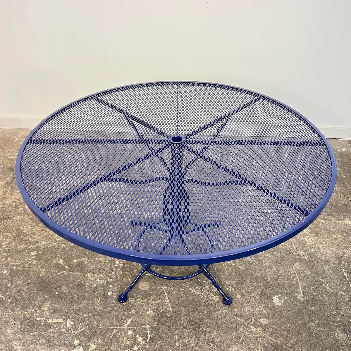 Mid 20th Century Woodard Sculptural Outdoor Dining Set & 4 Chairs, Attributed