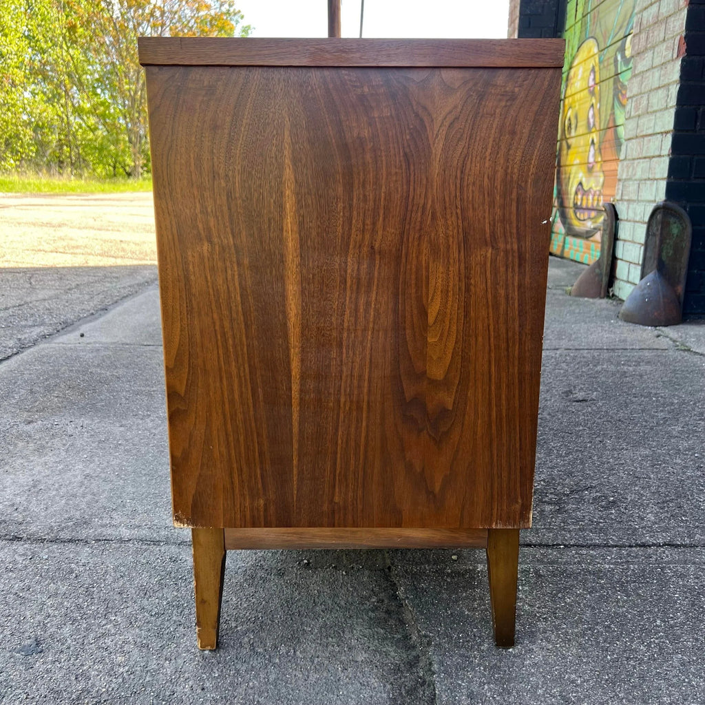 Mid Century Modern 9 Drawer Low Dresser With Brass Pulls