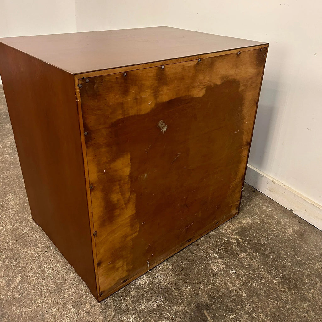 Mid Century Modern Chest of Drawers With Leather Pulls