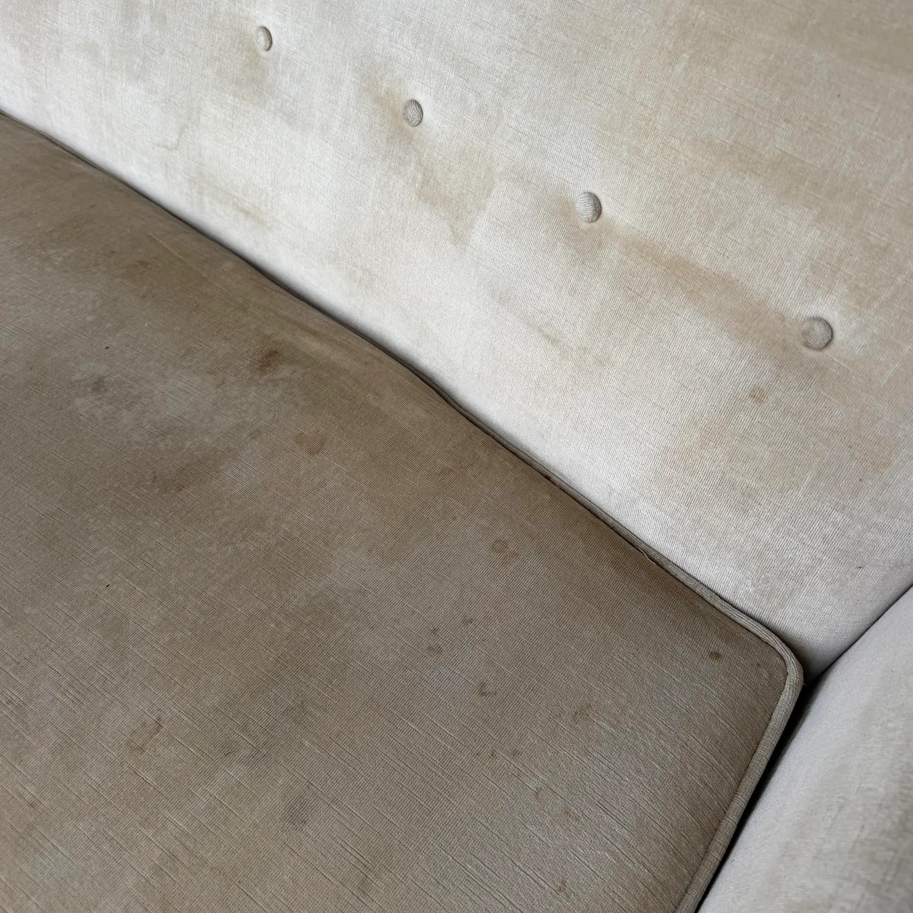Mid-Century Modern Curved Back Sofa Quality Possibly Tomlinson or Rway