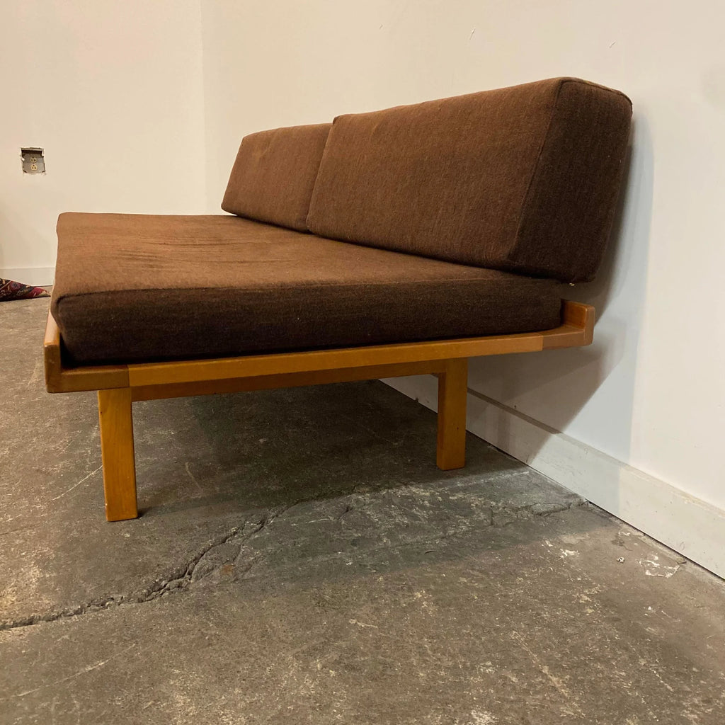 Arden Riddle Daybed