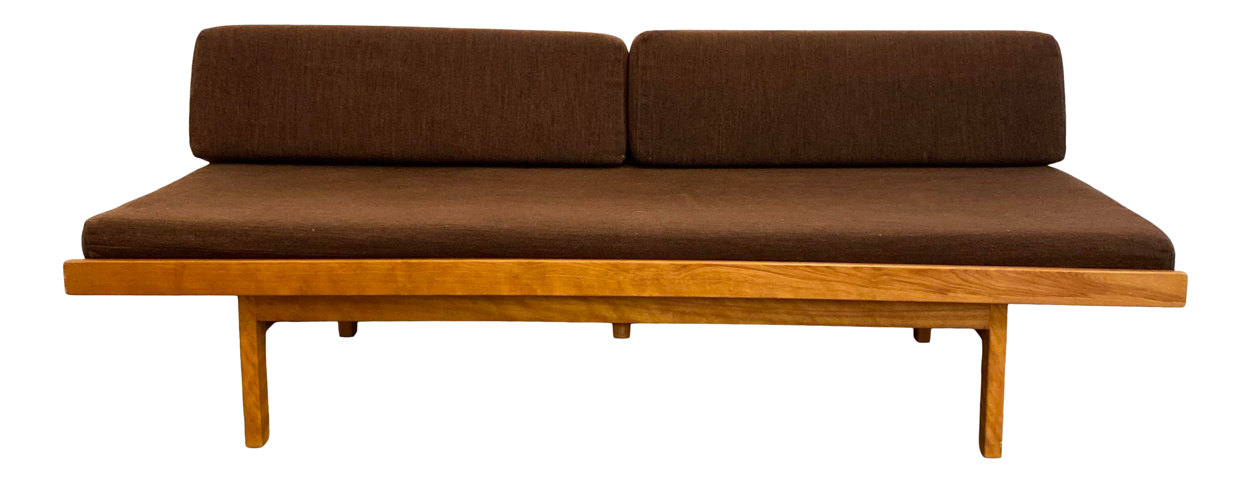 Arden Riddle Daybed